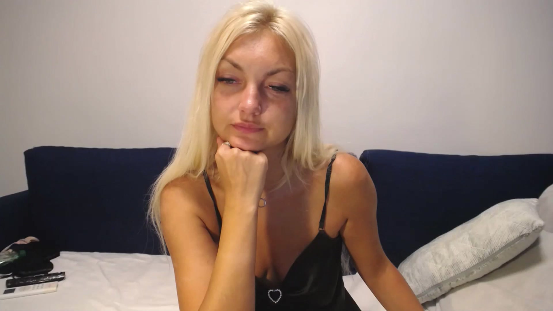Gallery image thumbnail from AlissyaMay's myfreecams stream on, 08/07/2025, 24:32 image 12 of 20