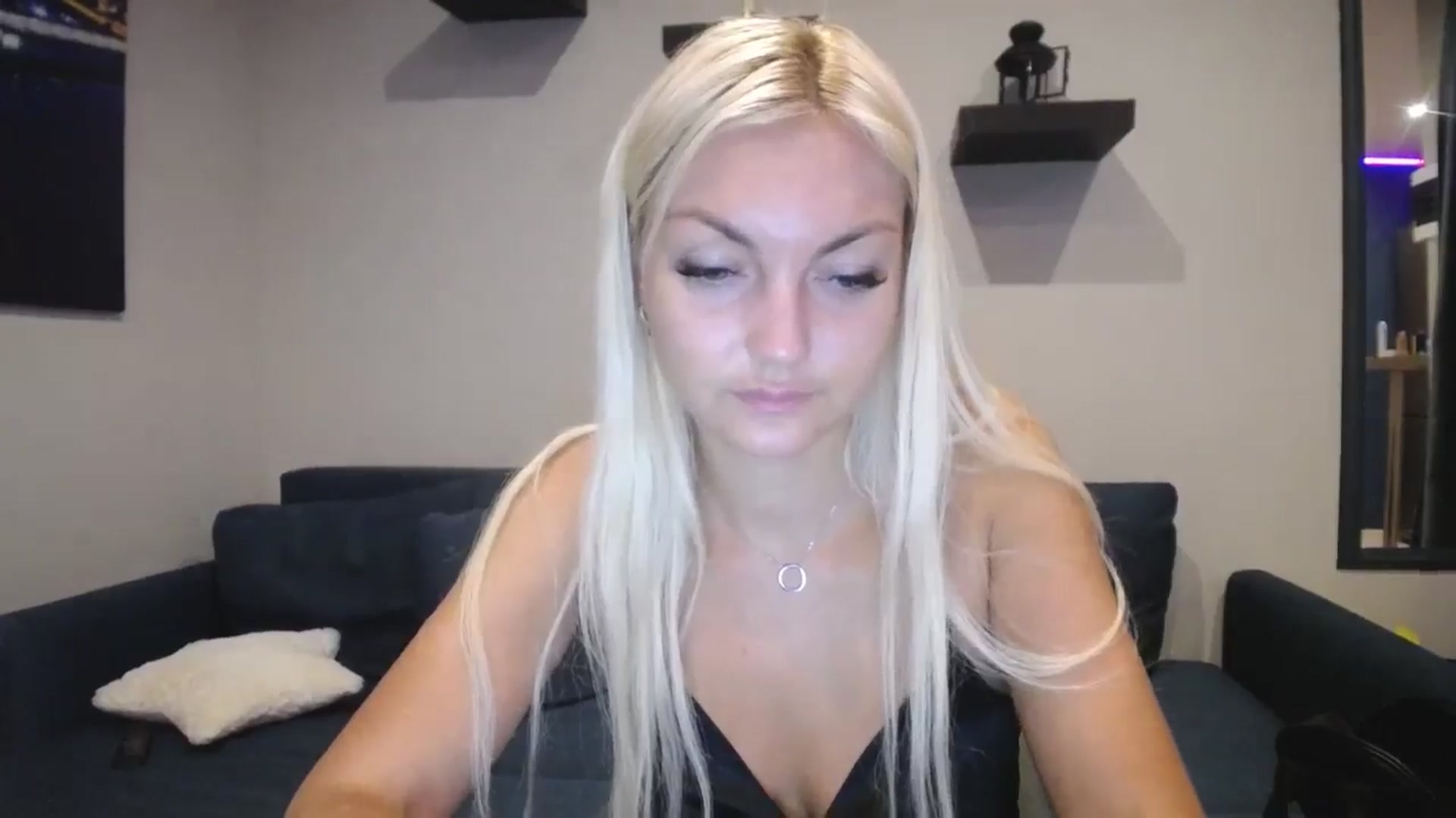 Gallery image thumbnail from AlissyaMay's myfreecams stream on, 08/12/2025, 09:47 image 2 of 20
