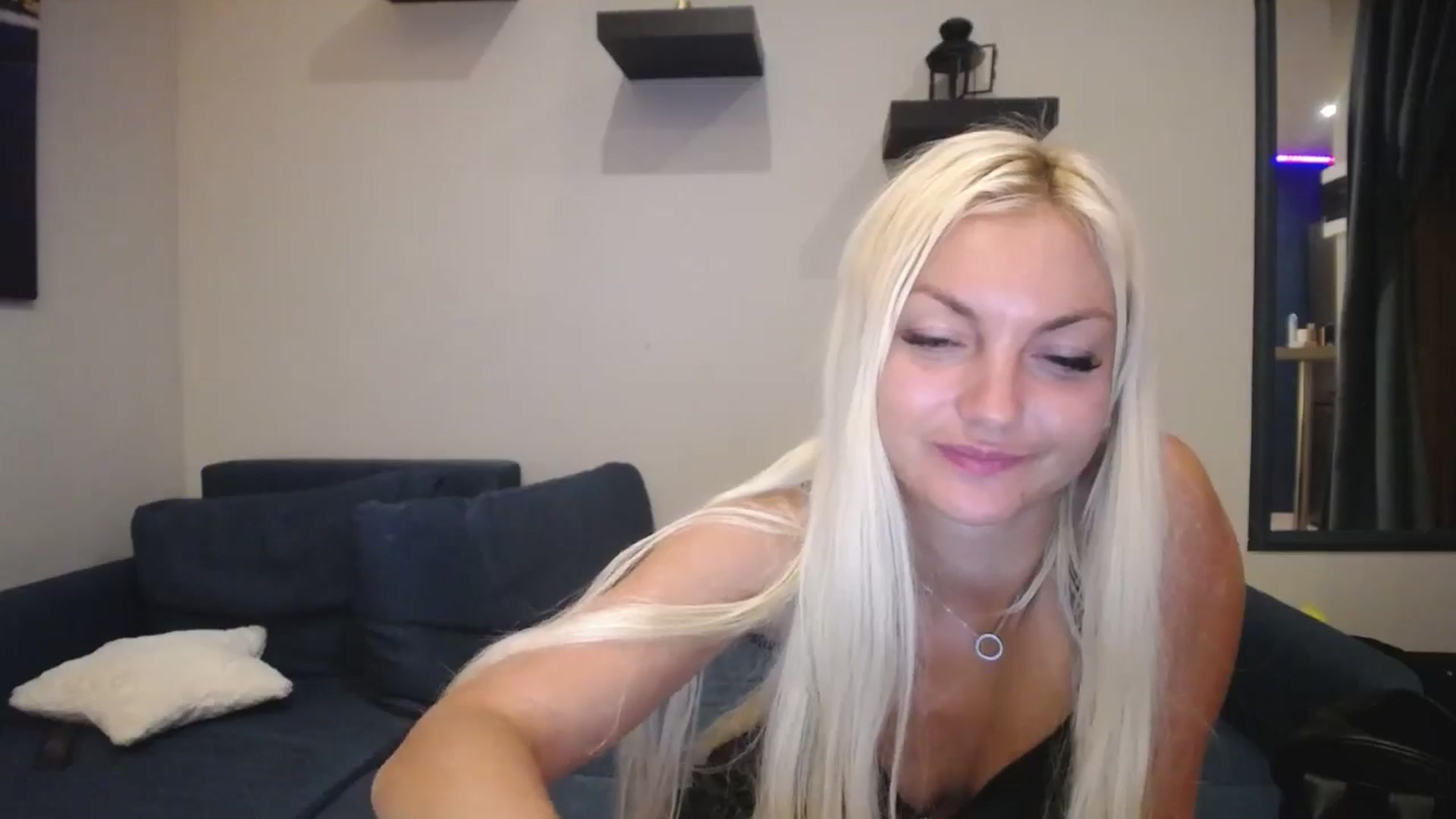 Gallery image thumbnail from AlissyaMay's myfreecams stream on, 08/12/2025, 11:09 image 13 of 20