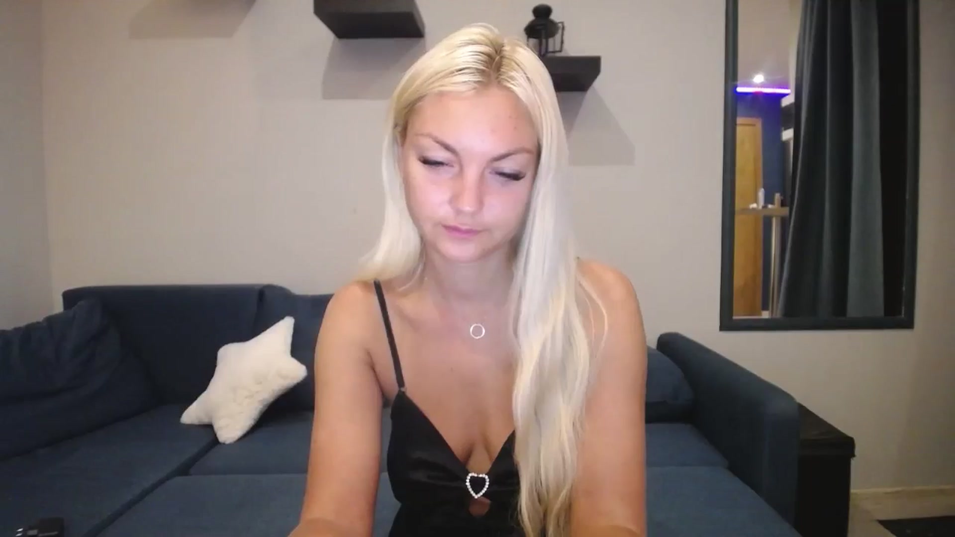 Gallery image thumbnail from AlissyaMay's myfreecams stream on, 08/13/2025, 07:28 image 2 of 20