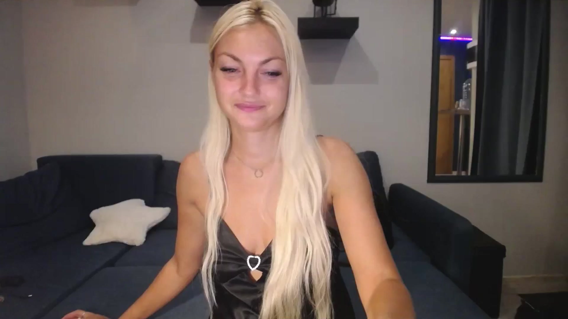 Gallery image thumbnail from AlissyaMay's myfreecams stream on, 08/13/2025, 11:52 image 8 of 20