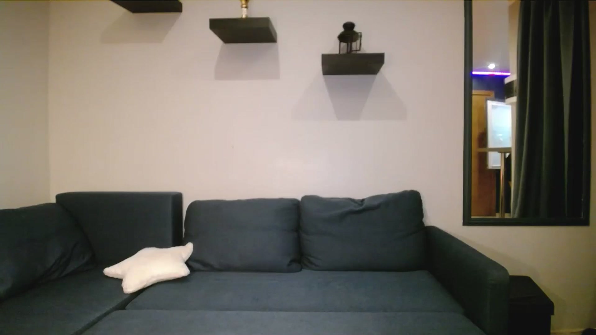 Gallery image thumbnail from AlissyaMay's myfreecams stream on, 08/15/2025, 13:13 image 6 of 20