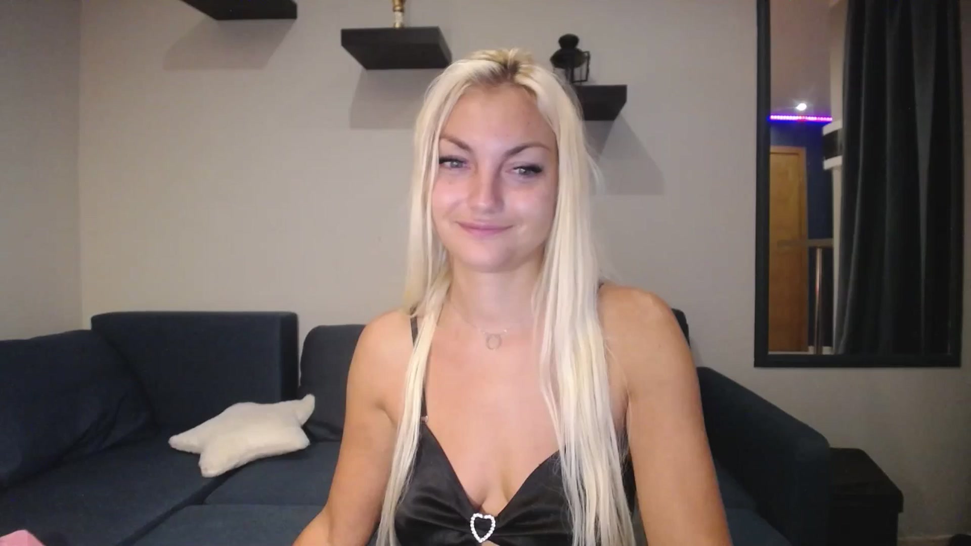 Gallery image thumbnail from AlissyaMay's myfreecams stream on, 08/15/2025, 14:21 image 9 of 20