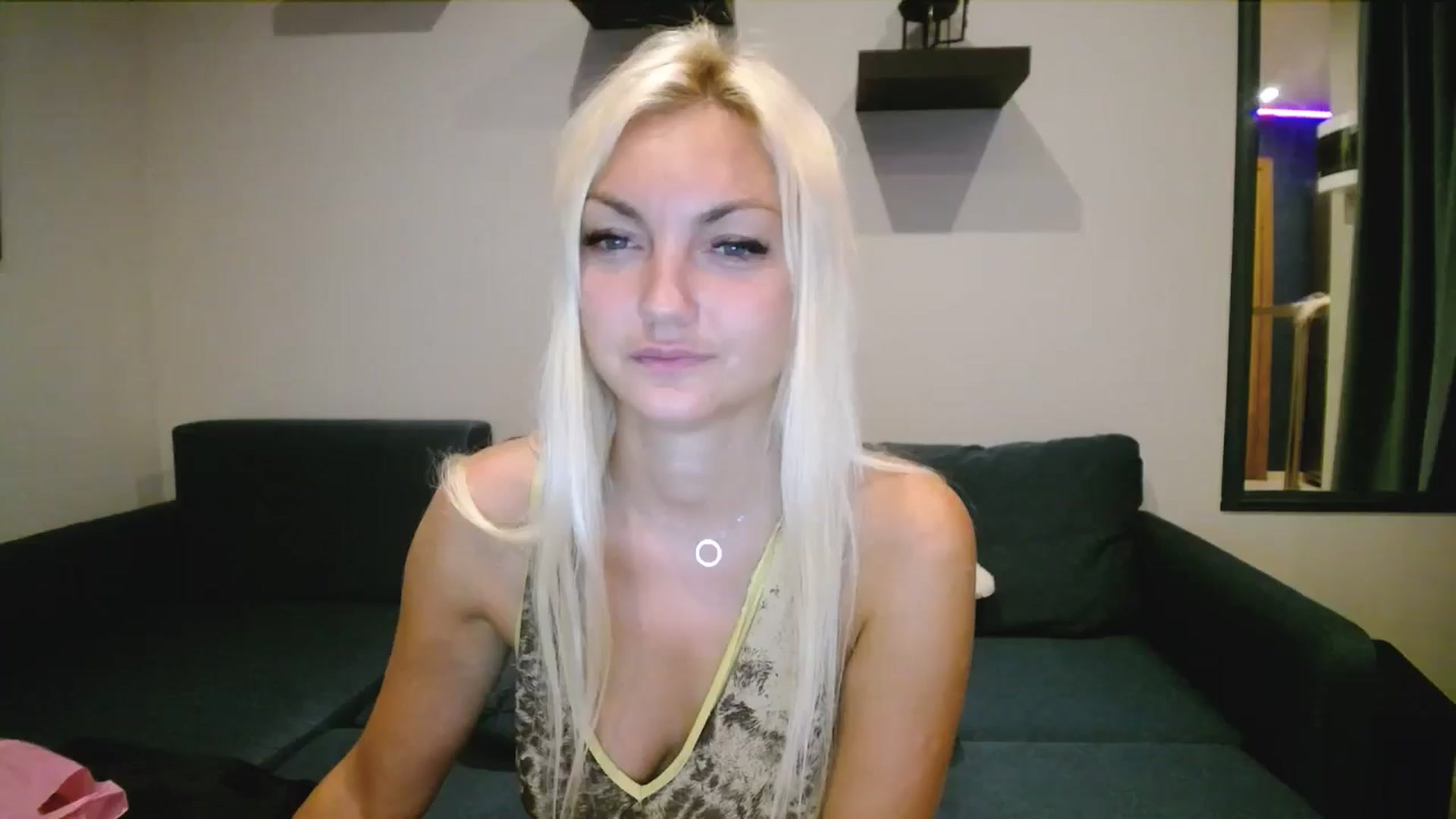 Gallery image thumbnail from AlissyaMay's myfreecams stream on, 08/16/2025, 23:24 image 13 of 20