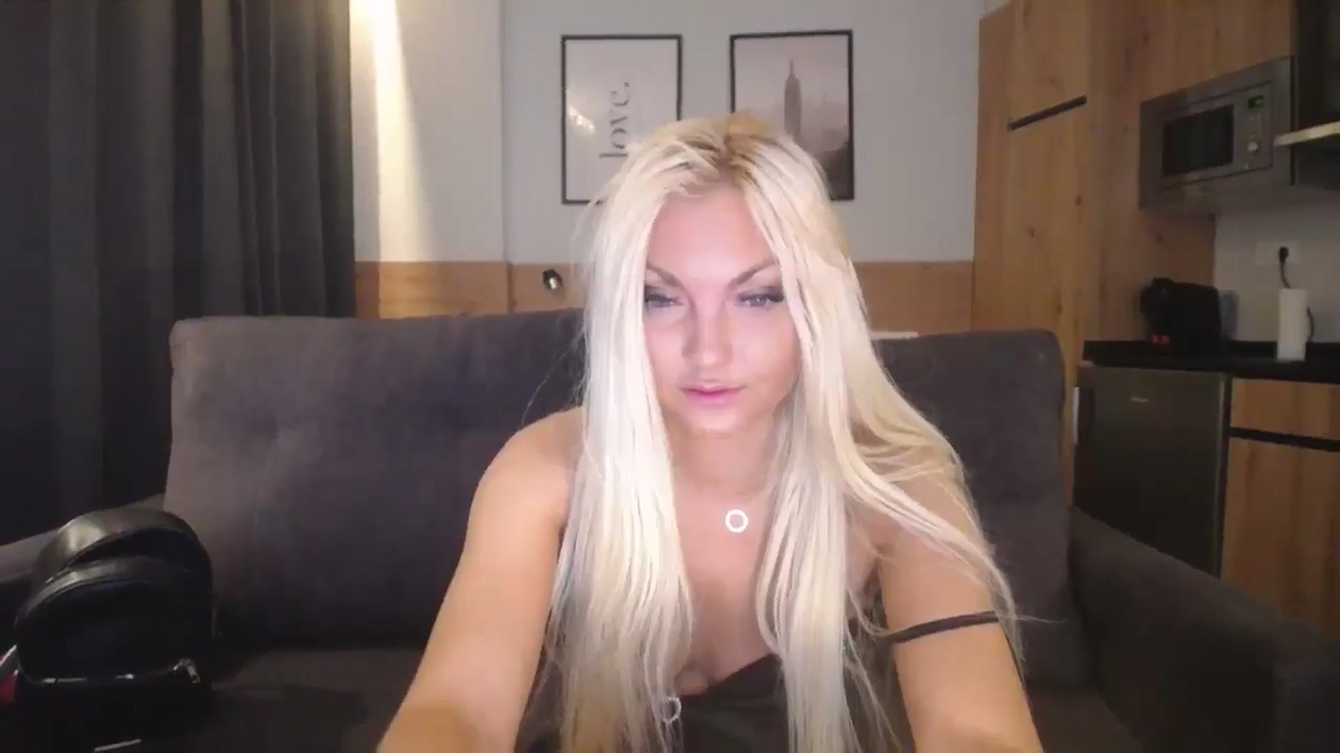 Gallery image thumbnail from AlissyaMay's myfreecams stream on, 08/29/2025, 24:00 image 12 of 20