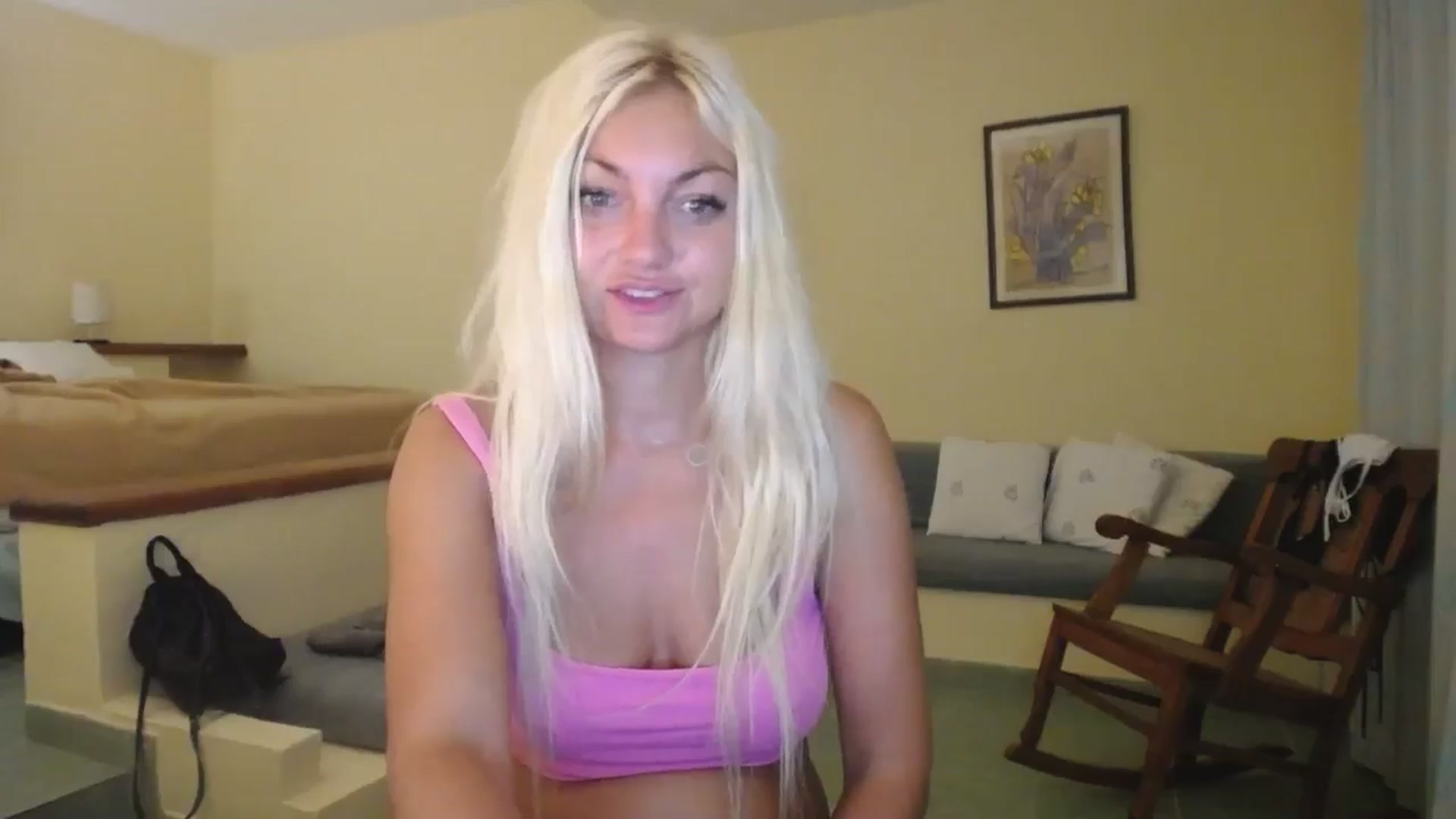 Gallery image thumbnail from AlissyaMay's myfreecams stream on, 10/11/2025, 06:06 image 18 of 20