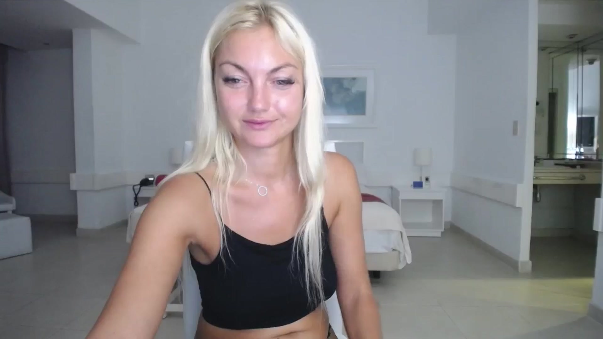 Gallery image thumbnail from AlissyaMay's myfreecams stream on, 10/12/2025, 07:17 image 5 of 20