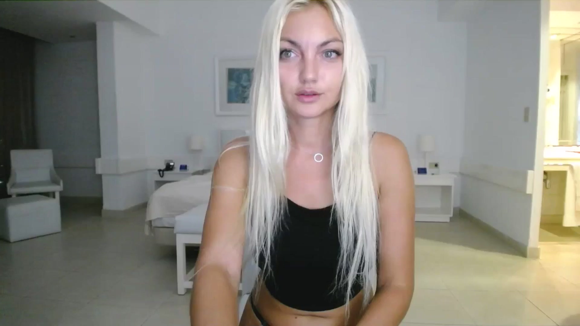Gallery image thumbnail from AlissyaMay's myfreecams stream on, 10/14/2025, 03:20 image 1 of 20