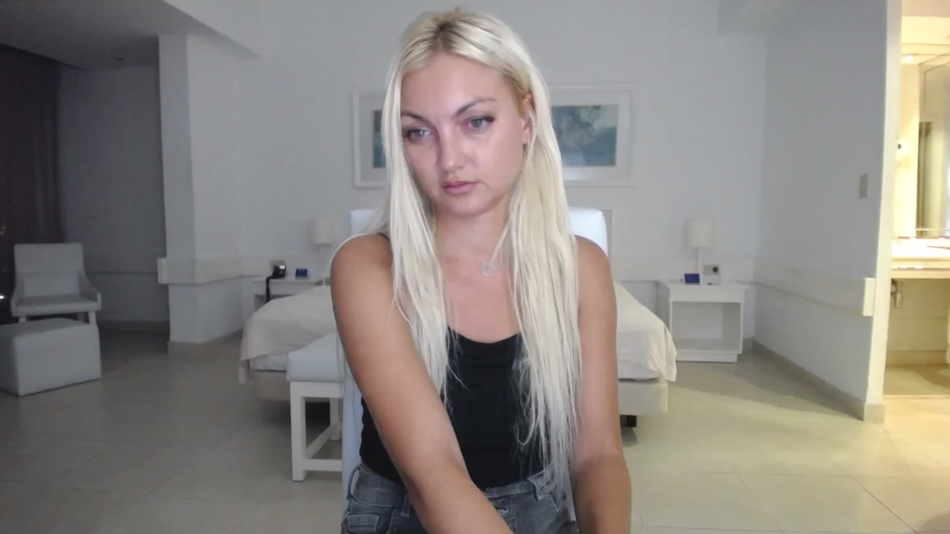 Gallery image thumbnail from AlissyaMay's myfreecams stream on, 10/14/2025, 06:46 image 3 of 20