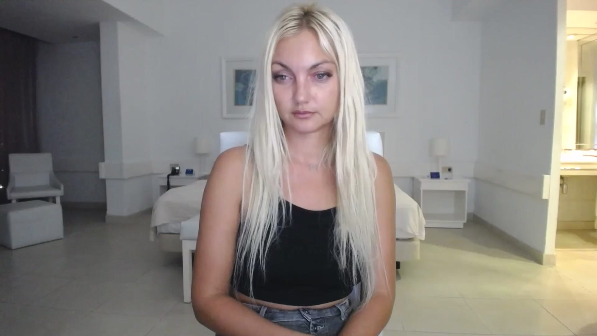 Gallery image thumbnail from AlissyaMay's myfreecams stream on, 10/14/2025, 06:46 image 12 of 20
