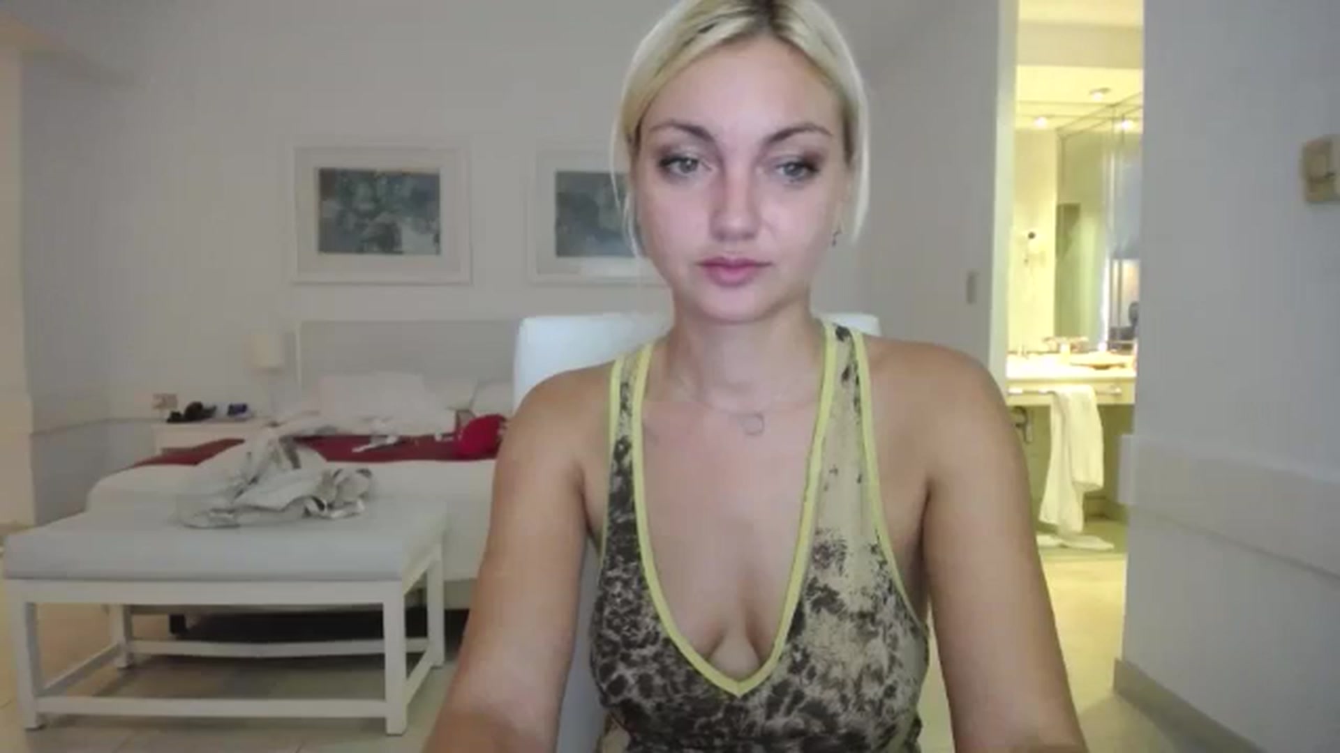 Gallery image thumbnail from AlissyaMay's myfreecams stream on, 11/04/2025, 09:41 image 8 of 20