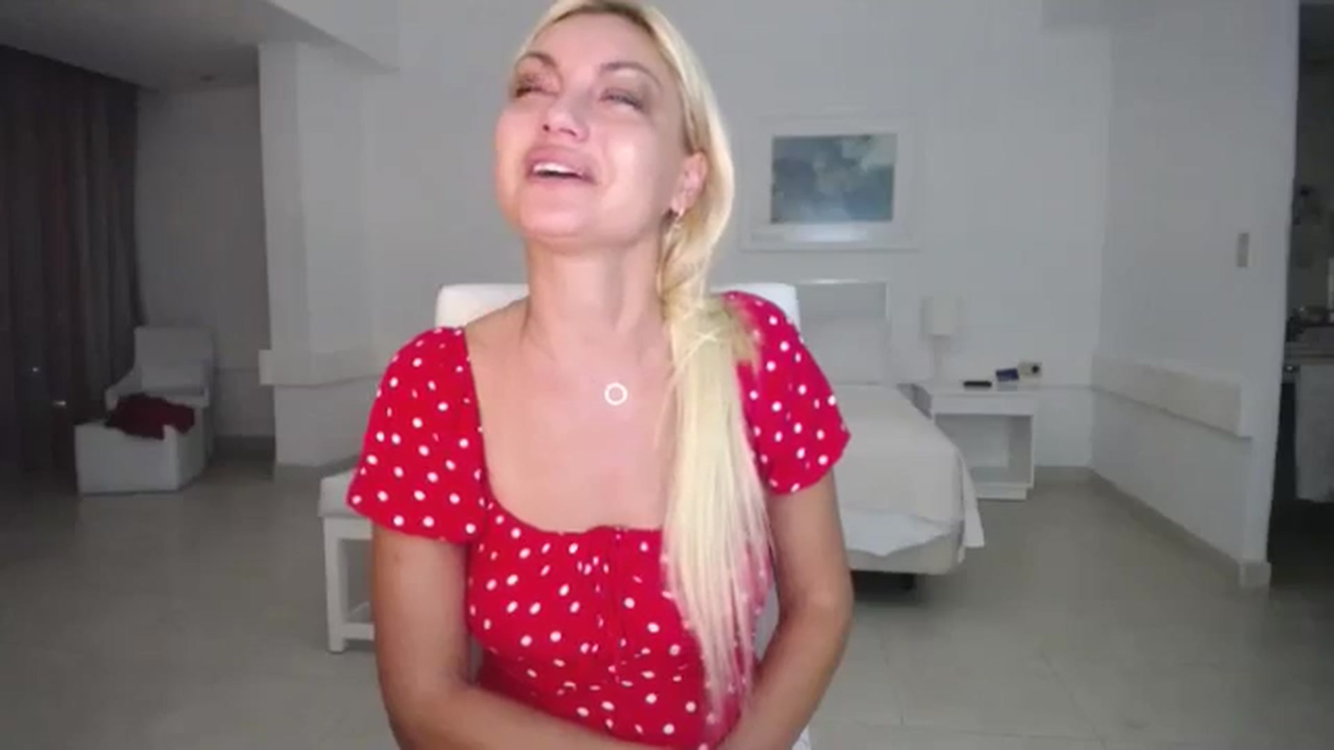 Gallery image thumbnail from AlissyaMay's myfreecams stream on, 11/05/2025, 05:53 image 15 of 20