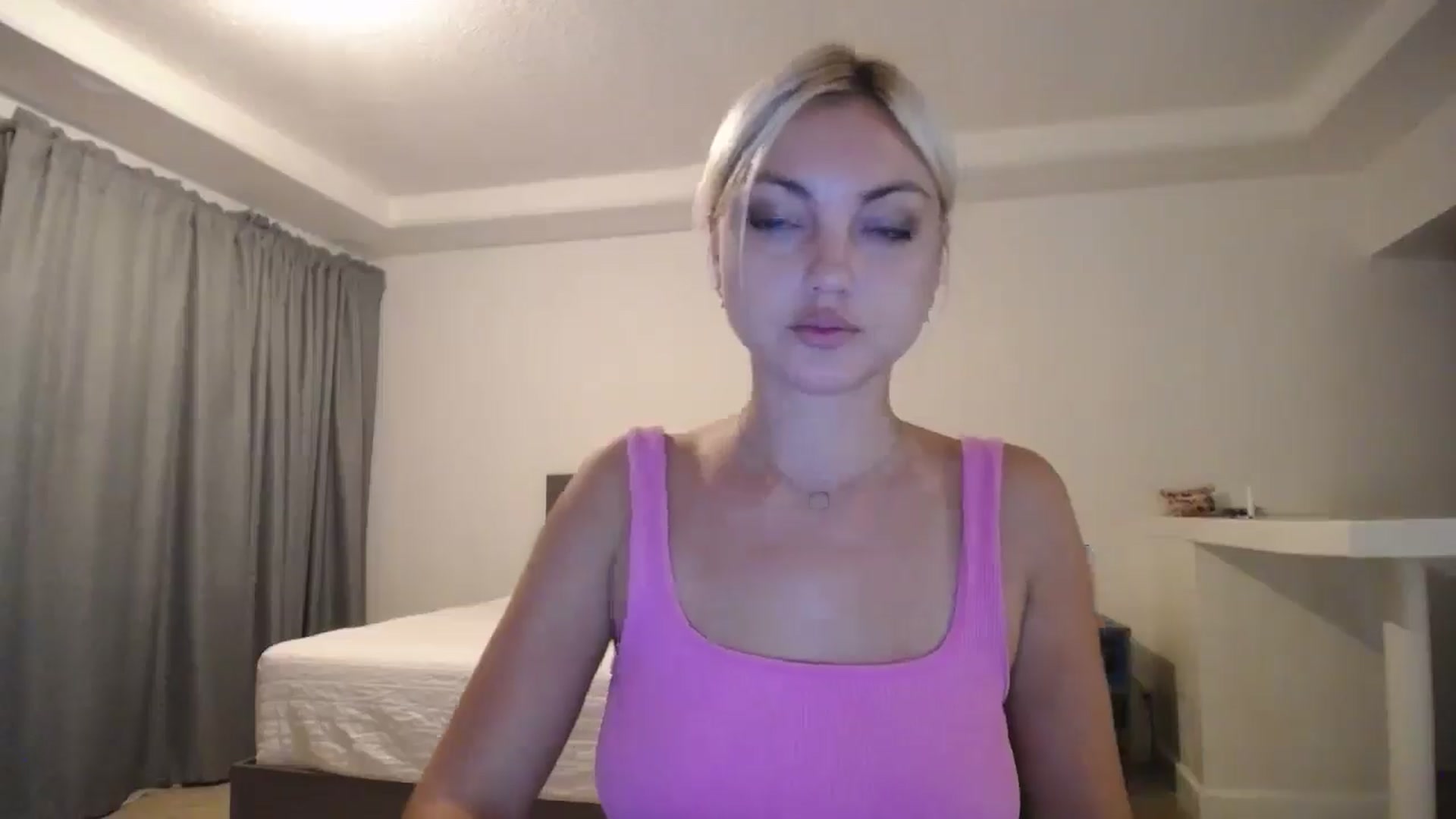 Gallery image thumbnail from AlissyaMay's myfreecams stream on, 11/08/2025, 04:07 image 10 of 20