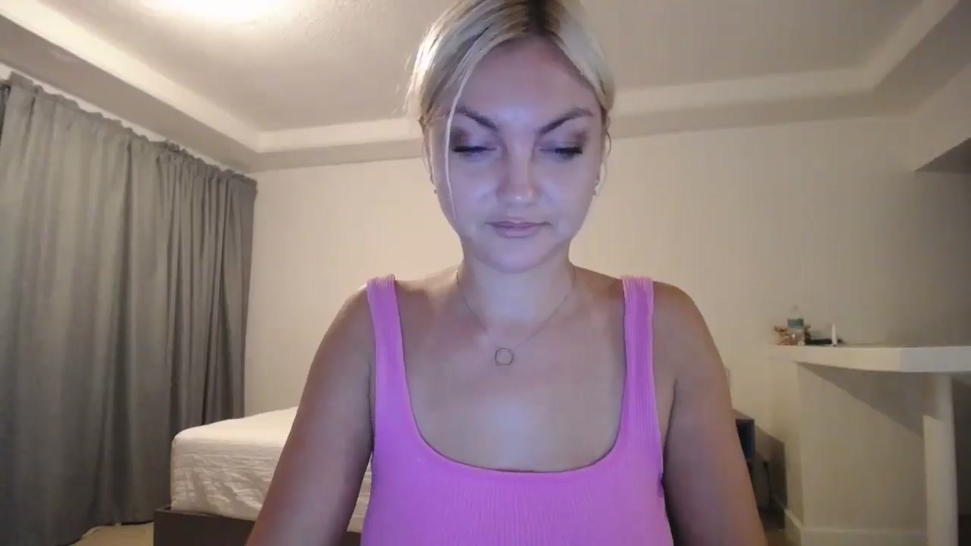 Gallery image thumbnail from AlissyaMay's myfreecams stream on, 11/08/2025, 04:07 image 7 of 20