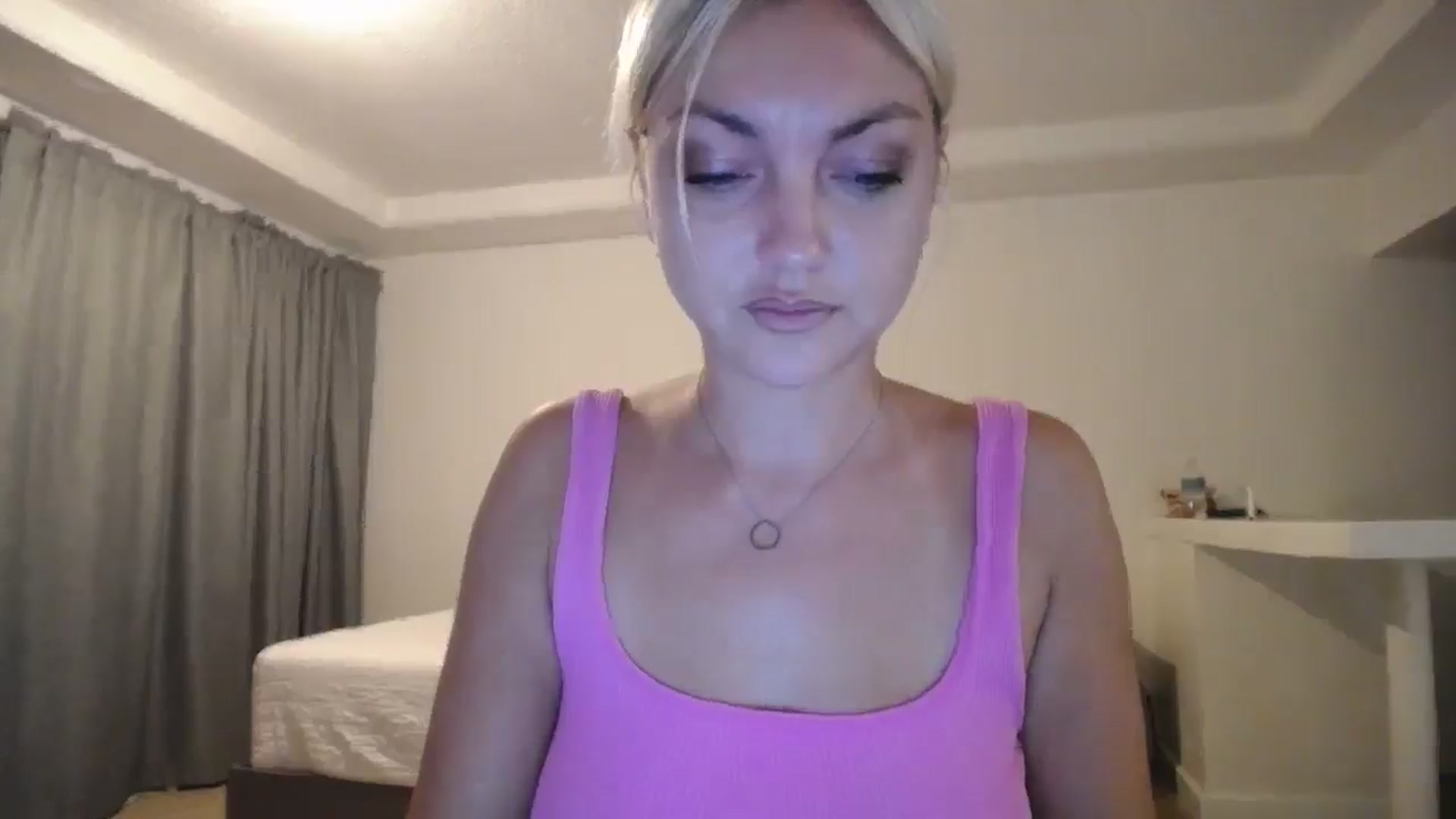 Gallery image thumbnail from AlissyaMay's myfreecams stream on, 11/08/2025, 04:07 image 4 of 20