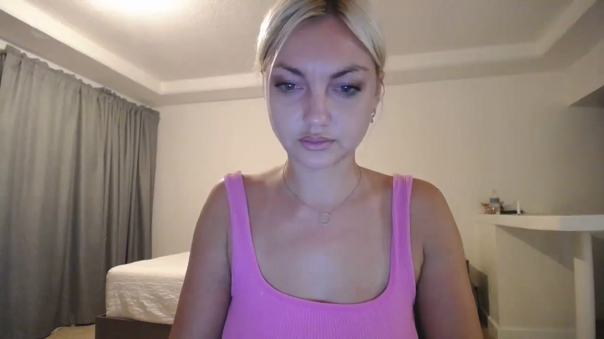 Gallery image thumbnail from AlissyaMay's myfreecams stream on, 11/08/2025, 04:07 image 2 of 20