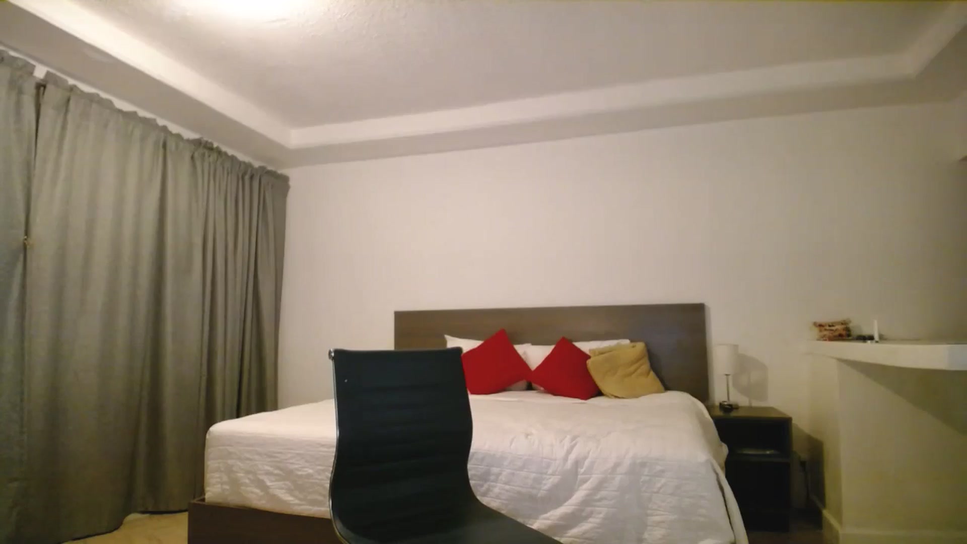Gallery image thumbnail from AlissyaMay's myfreecams stream on, 11/08/2025, 07:02 image 16 of 20