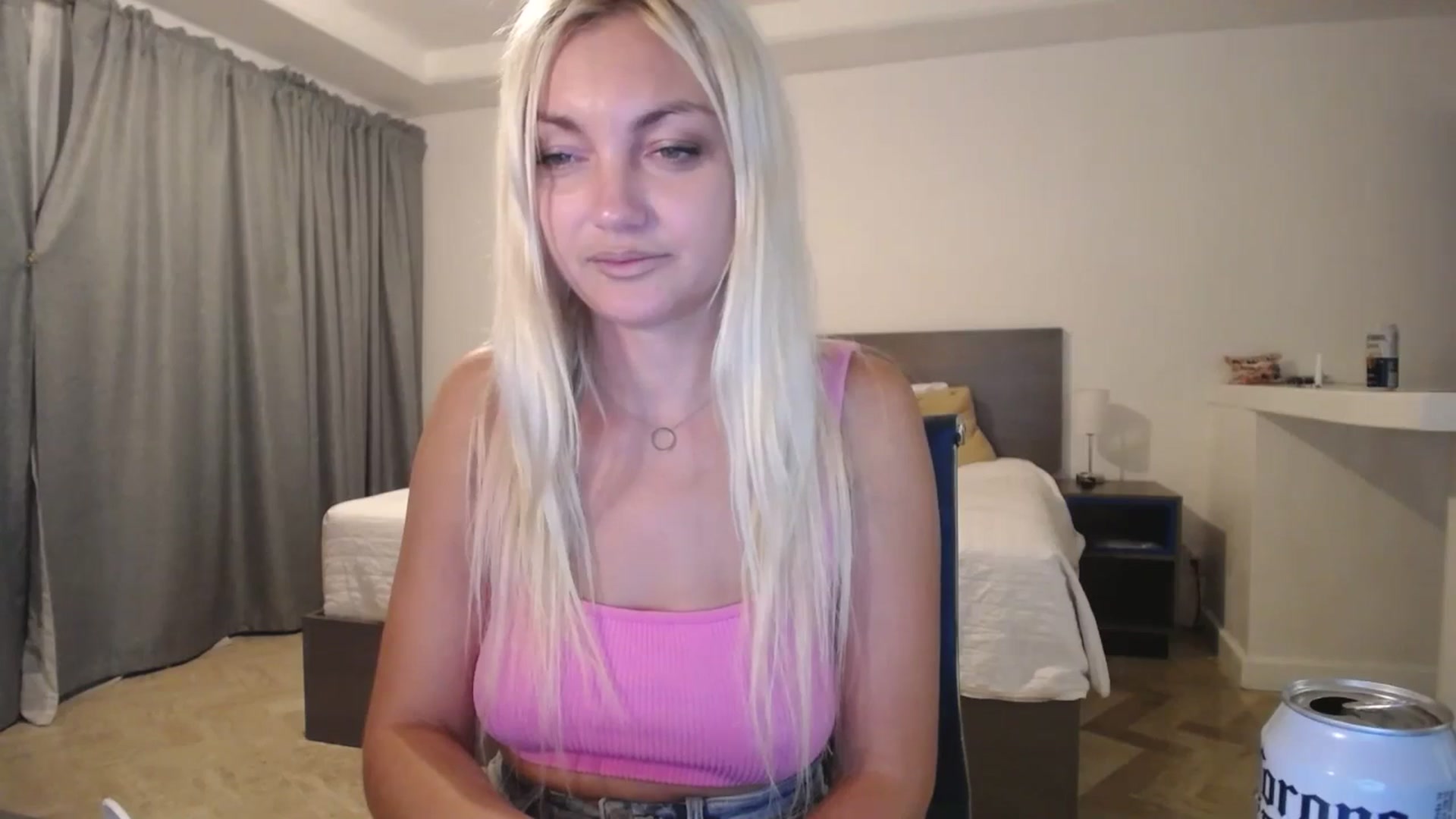 Gallery image thumbnail from AlissyaMay's myfreecams stream on, 11/08/2025, 08:29 image 2 of 20