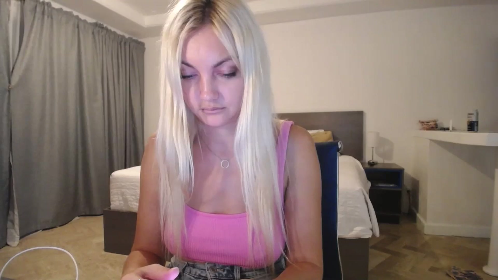 Gallery image thumbnail from AlissyaMay's myfreecams stream on, 11/08/2025, 08:29 image 11 of 20