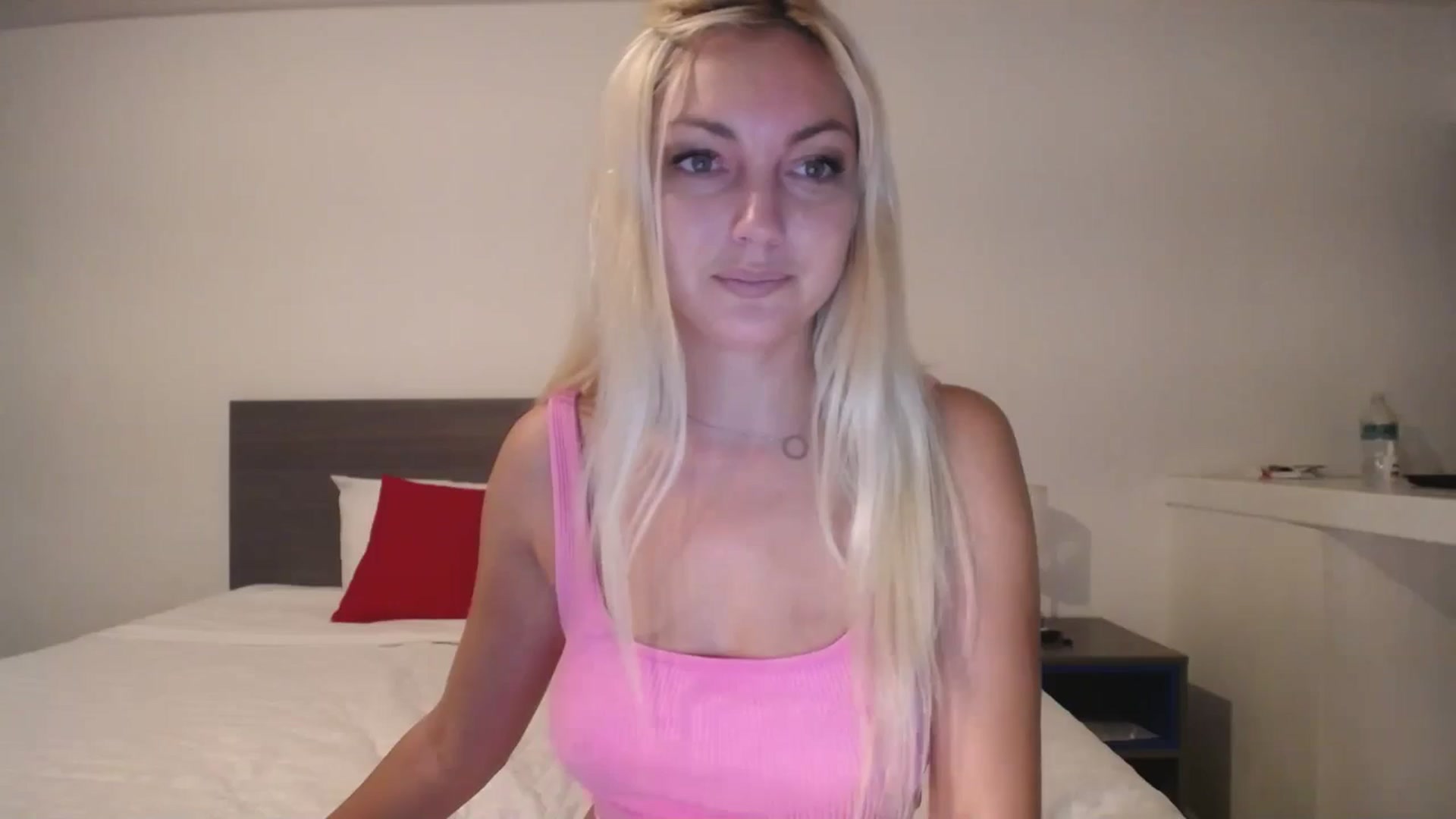 Gallery image thumbnail from AlissyaMay's myfreecams stream on, 11/09/2025, 05:44 image 1 of 20