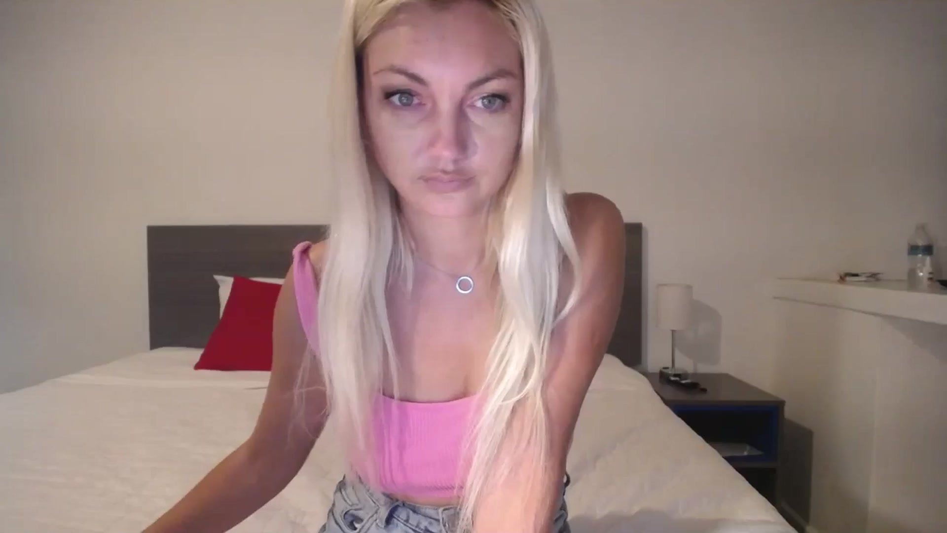 Gallery image thumbnail from AlissyaMay's myfreecams stream on, 11/09/2025, 11:29 image 2 of 20