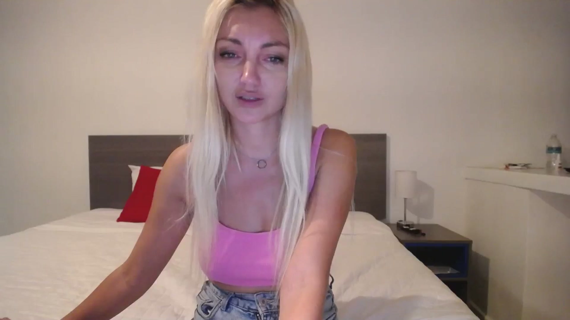 Gallery image thumbnail from AlissyaMay's myfreecams stream on, 11/09/2025, 11:29 image 7 of 20