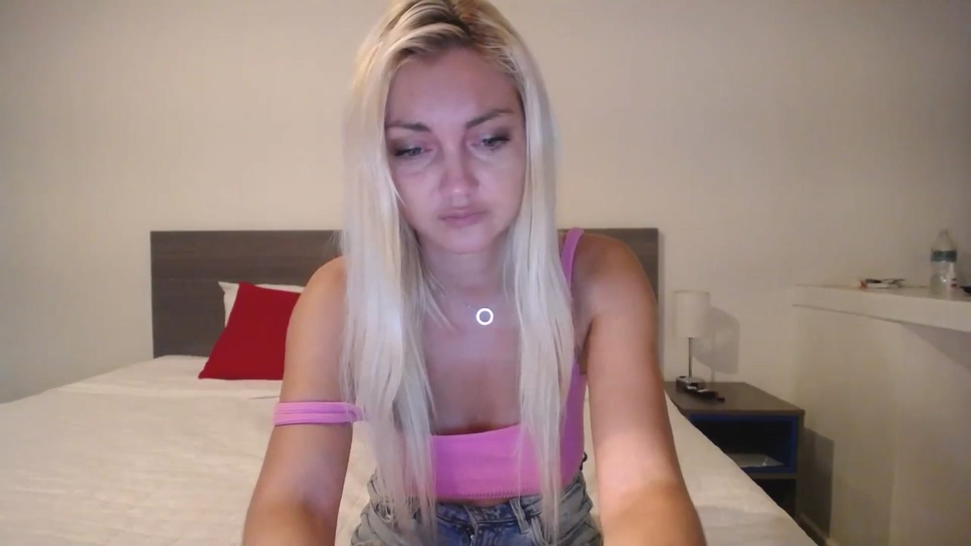 Gallery image thumbnail from AlissyaMay's myfreecams stream on, 11/09/2025, 11:29 image 18 of 20