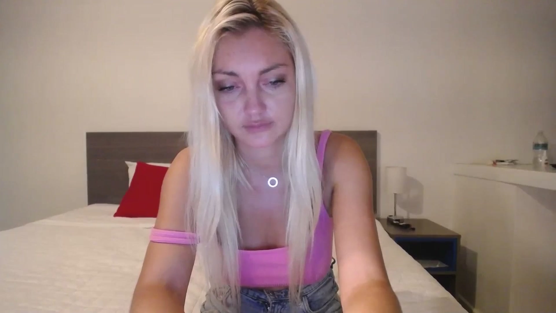Gallery image thumbnail from AlissyaMay's myfreecams stream on, 11/09/2025, 11:29 image 17 of 20