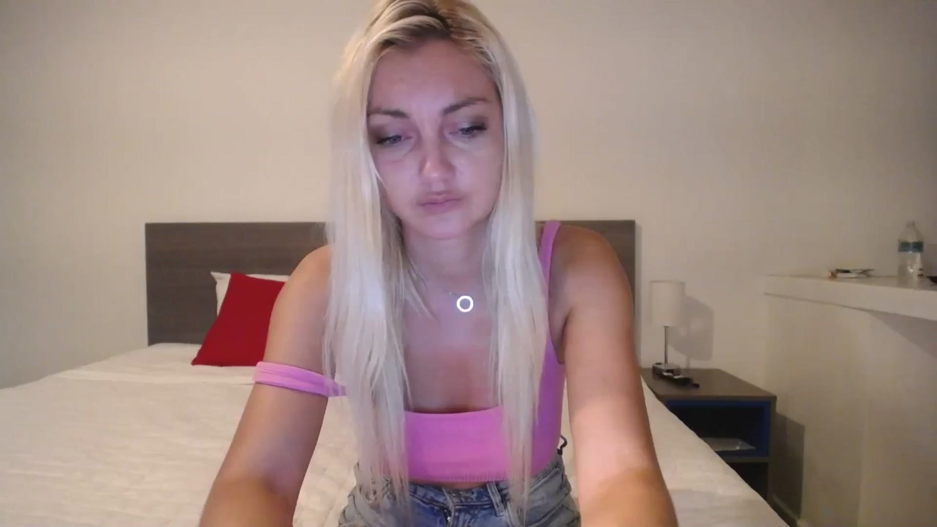 Gallery image thumbnail from AlissyaMay's myfreecams stream on, 11/09/2025, 11:29 image 19 of 20
