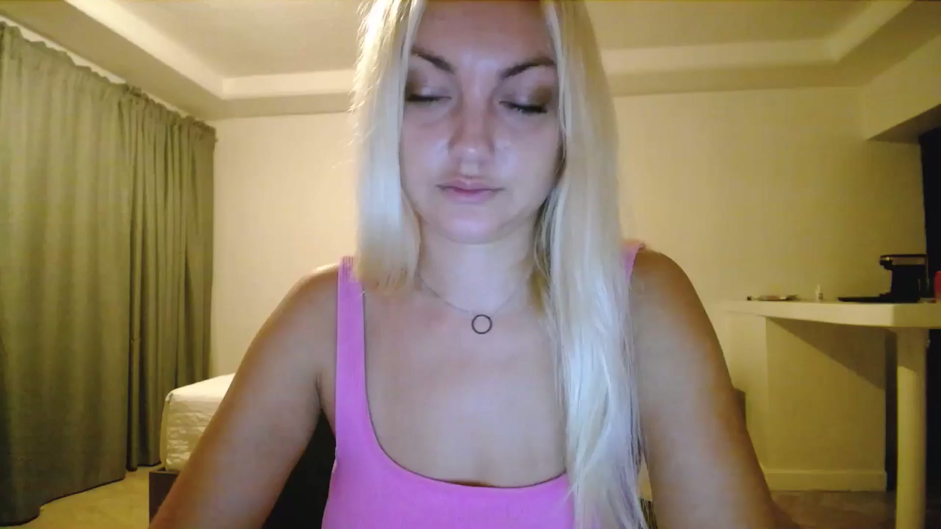 Gallery image thumbnail from AlissyaMay's myfreecams stream on, 11/10/2025, 07:52 image 13 of 20