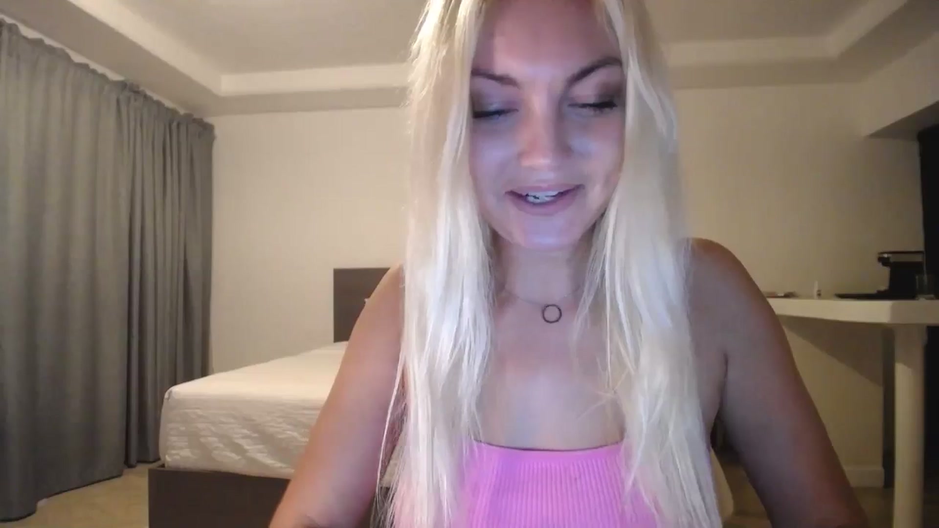 Gallery image thumbnail from AlissyaMay's myfreecams stream on, 11/10/2025, 08:49 image 5 of 20
