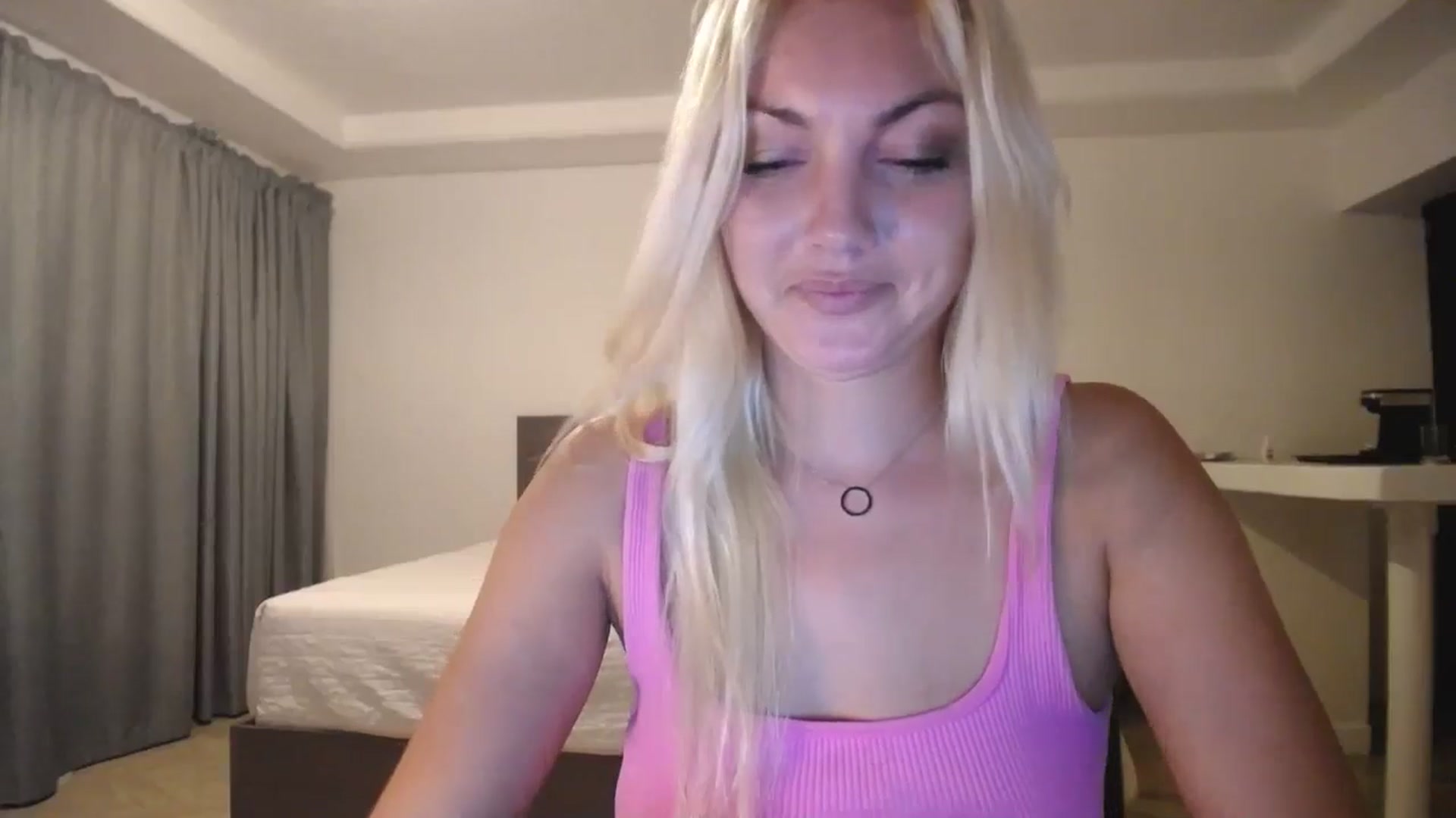 Gallery image thumbnail from AlissyaMay's myfreecams stream on, 11/10/2025, 08:49 image 2 of 20