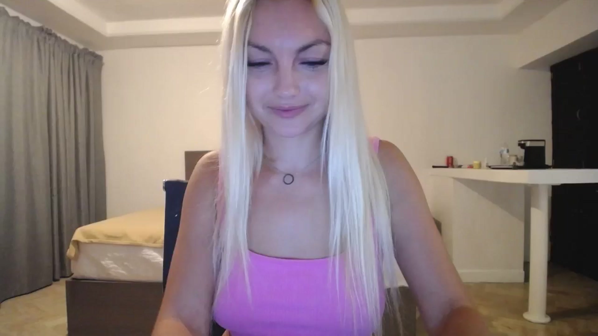 Gallery image thumbnail from AlissyaMay's myfreecams stream on, 11/11/2025, 09:32 image 9 of 20