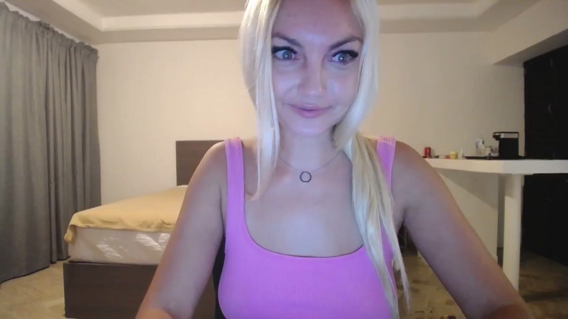 Gallery image thumbnail from AlissyaMay's myfreecams stream on, 11/11/2025, 09:32 image 20 of 20