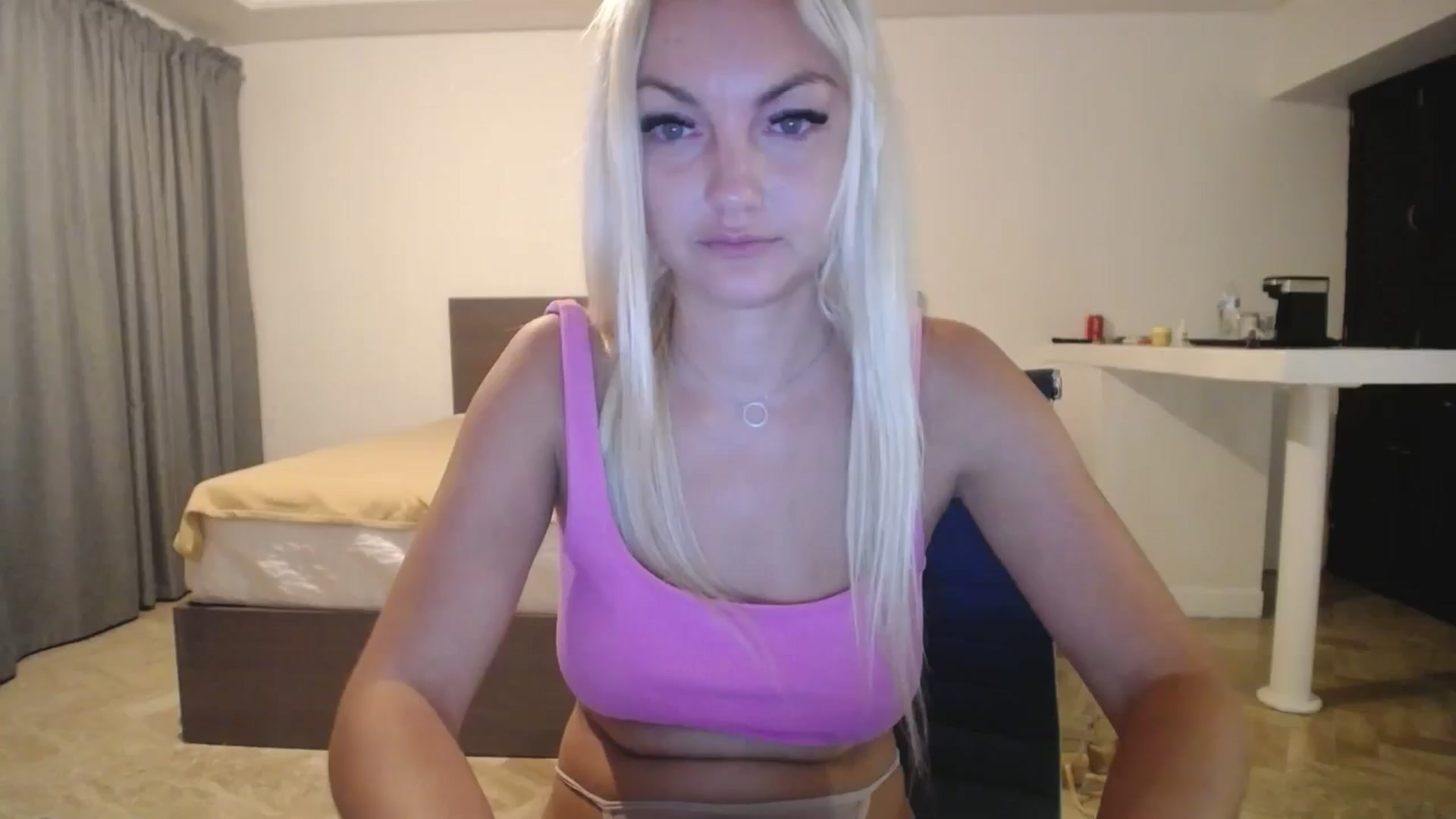 Gallery image thumbnail from AlissyaMay's myfreecams stream on, 11/11/2025, 10:45 image 1 of 20
