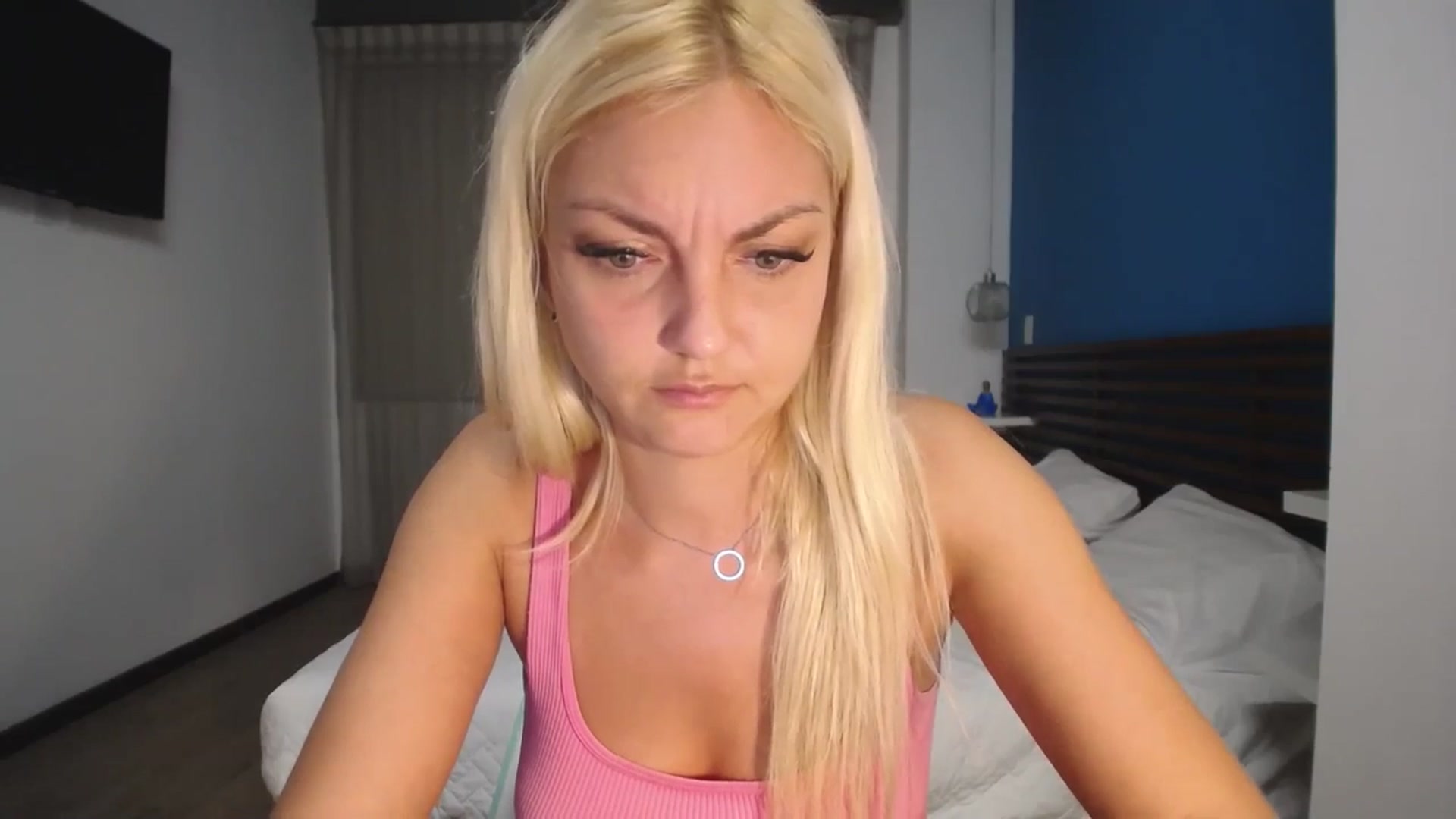Gallery image thumbnail from AlissyaMay's myfreecams stream on, 11/20/2025, 09:37 image 16 of 20