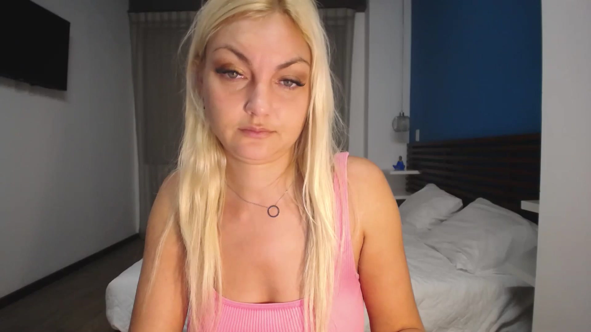 Gallery image thumbnail from AlissyaMay's myfreecams stream on, 11/20/2025, 09:37 image 6 of 20