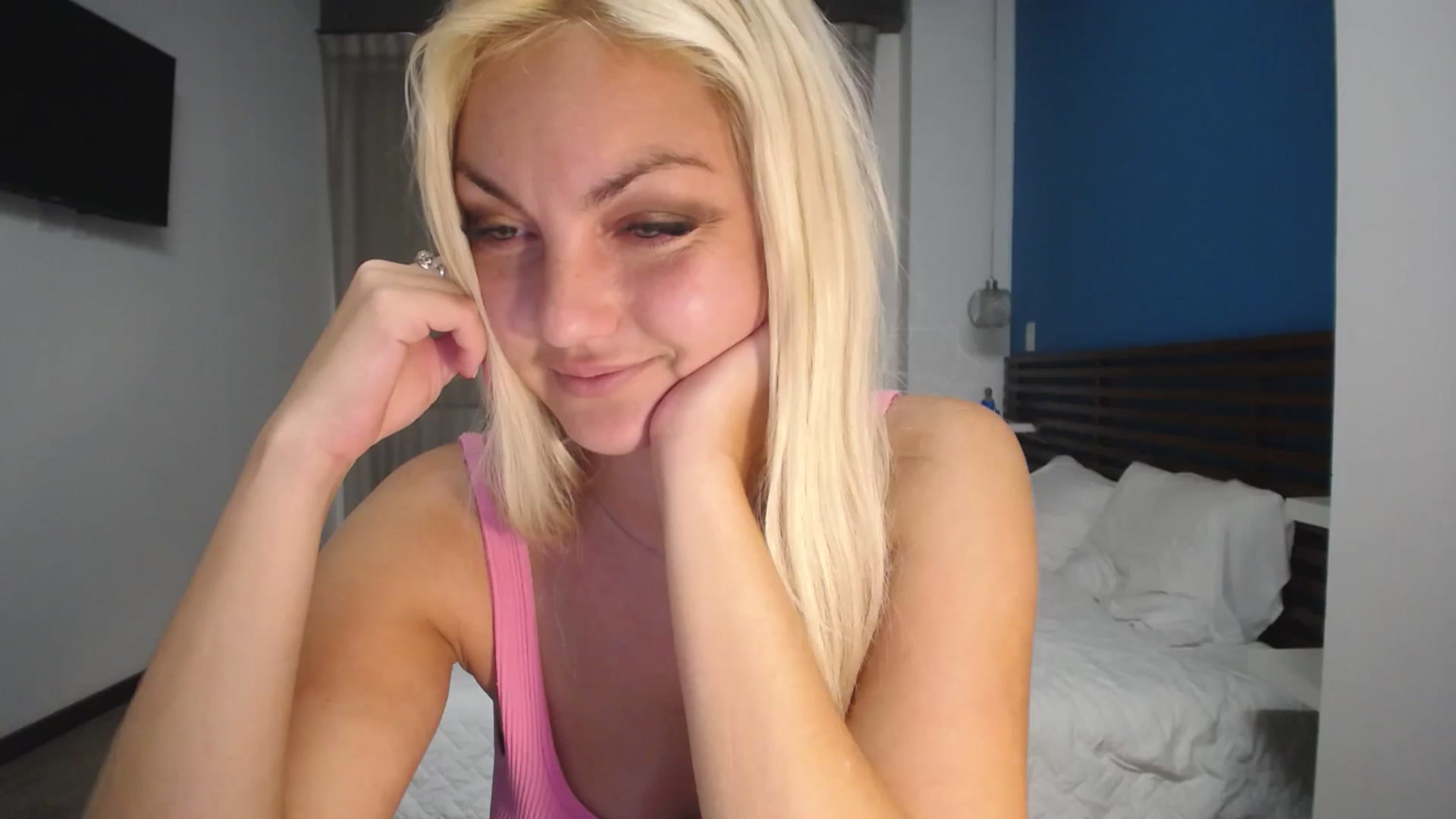 Gallery image thumbnail from AlissyaMay's myfreecams stream on, 11/20/2025, 11:34 image 20 of 20