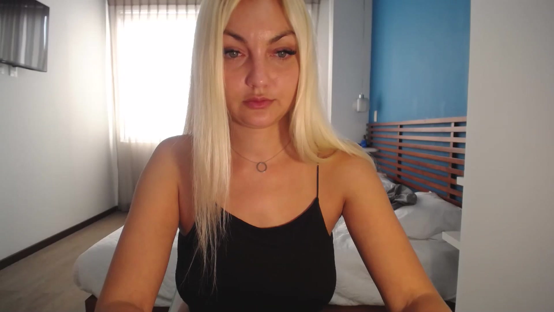 Gallery image thumbnail from AlissyaMay's myfreecams stream on, 11/23/2025, 17:59 image 16 of 20