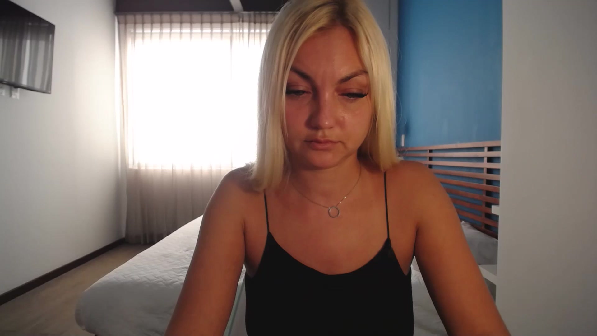 Gallery image thumbnail from AlissyaMay's myfreecams stream on, 11/23/2025, 18:32 image 1 of 20