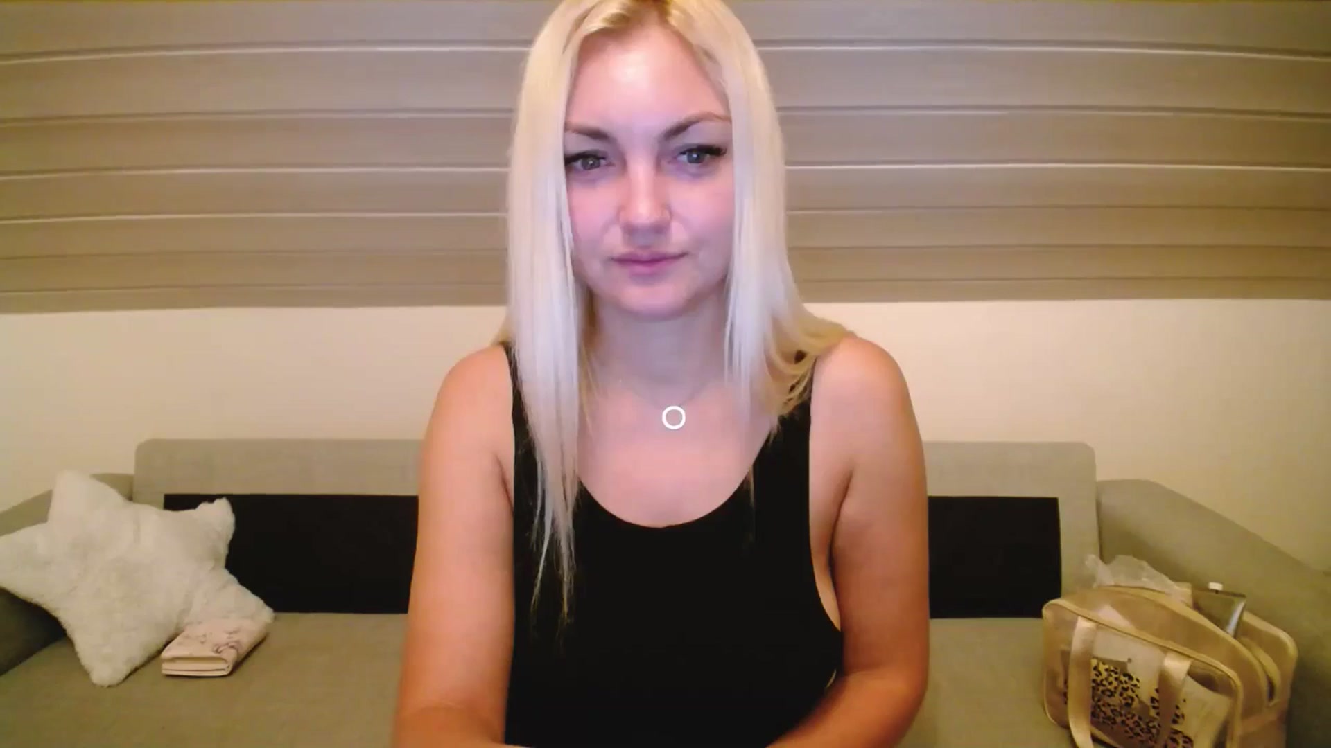 Gallery image thumbnail from AlissyaMay's myfreecams stream on, 11/26/2025, 20:03 image 18 of 20