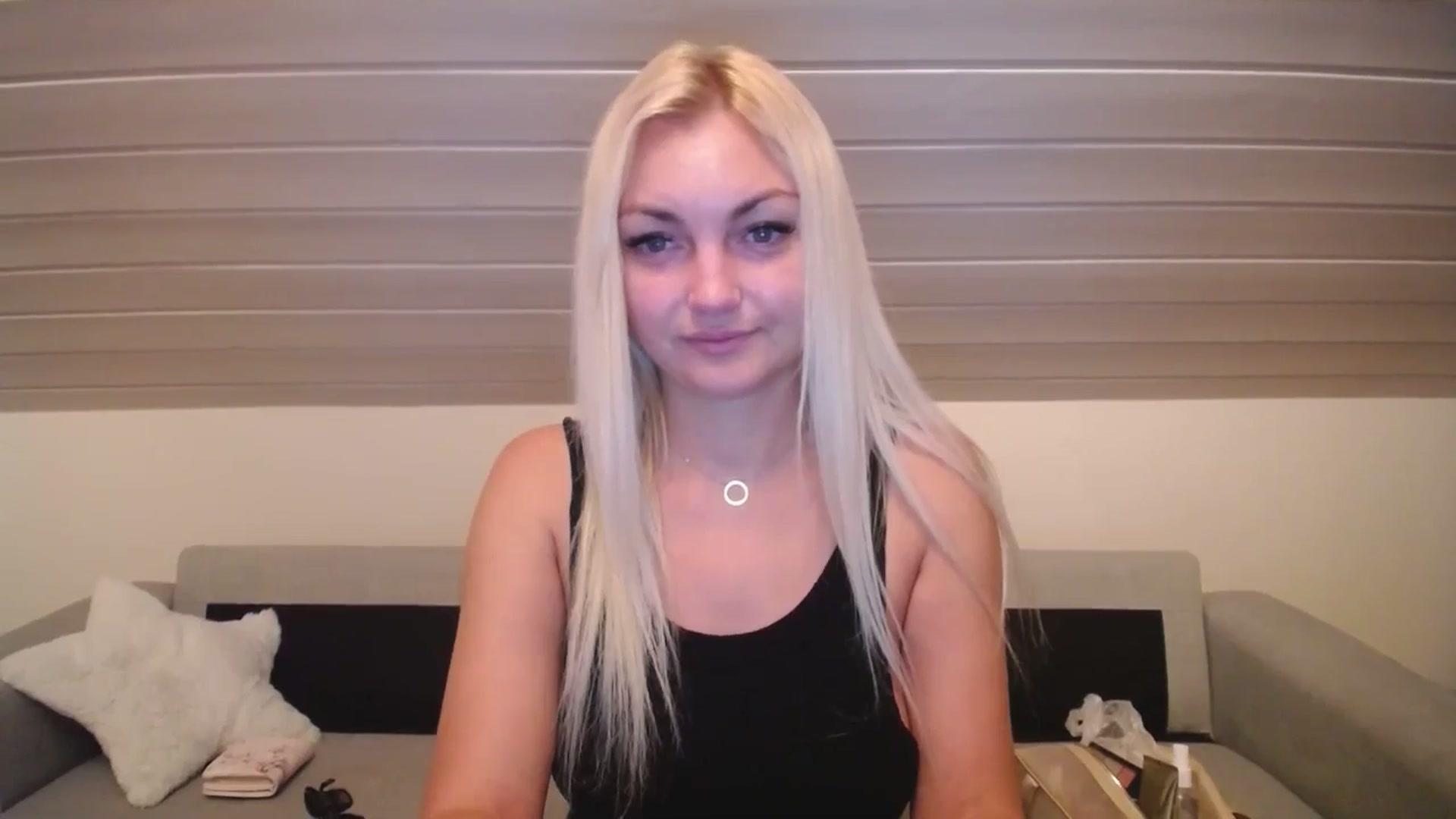 Gallery image thumbnail from AlissyaMay's myfreecams stream on, 11/26/2025, 20:03 image 3 of 20