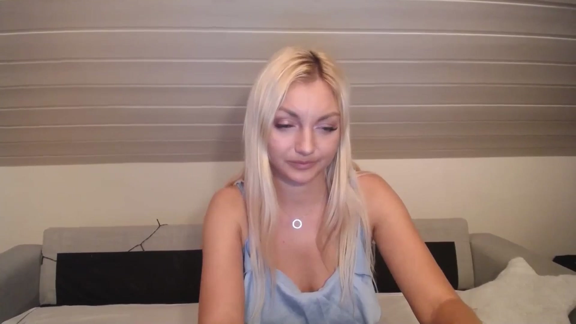 Gallery image thumbnail from AlissyaMay's myfreecams stream on, 12/12/2025, 18:03 image 4 of 20