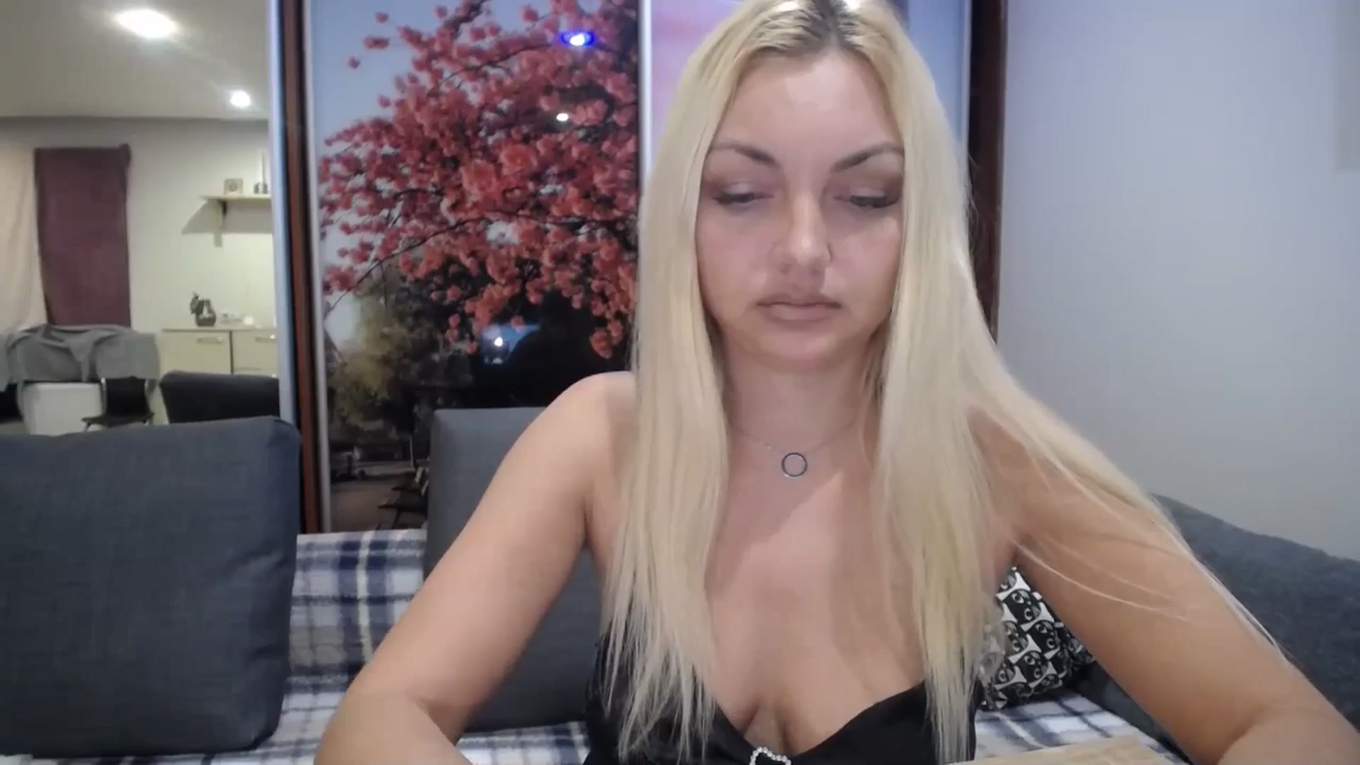 Gallery image thumbnail from AlissyaMay's myfreecams stream on, 12/18/2025, 23:37 image 3 of 20