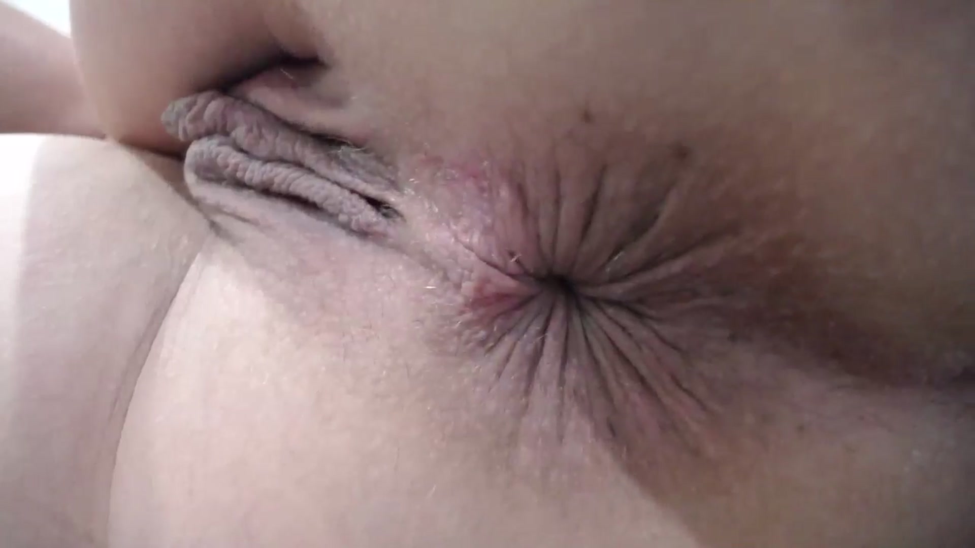 Gallery image thumbnail from AlissyaMay's myfreecams stream on, 12/19/2025, 17:52 image 14 of 20