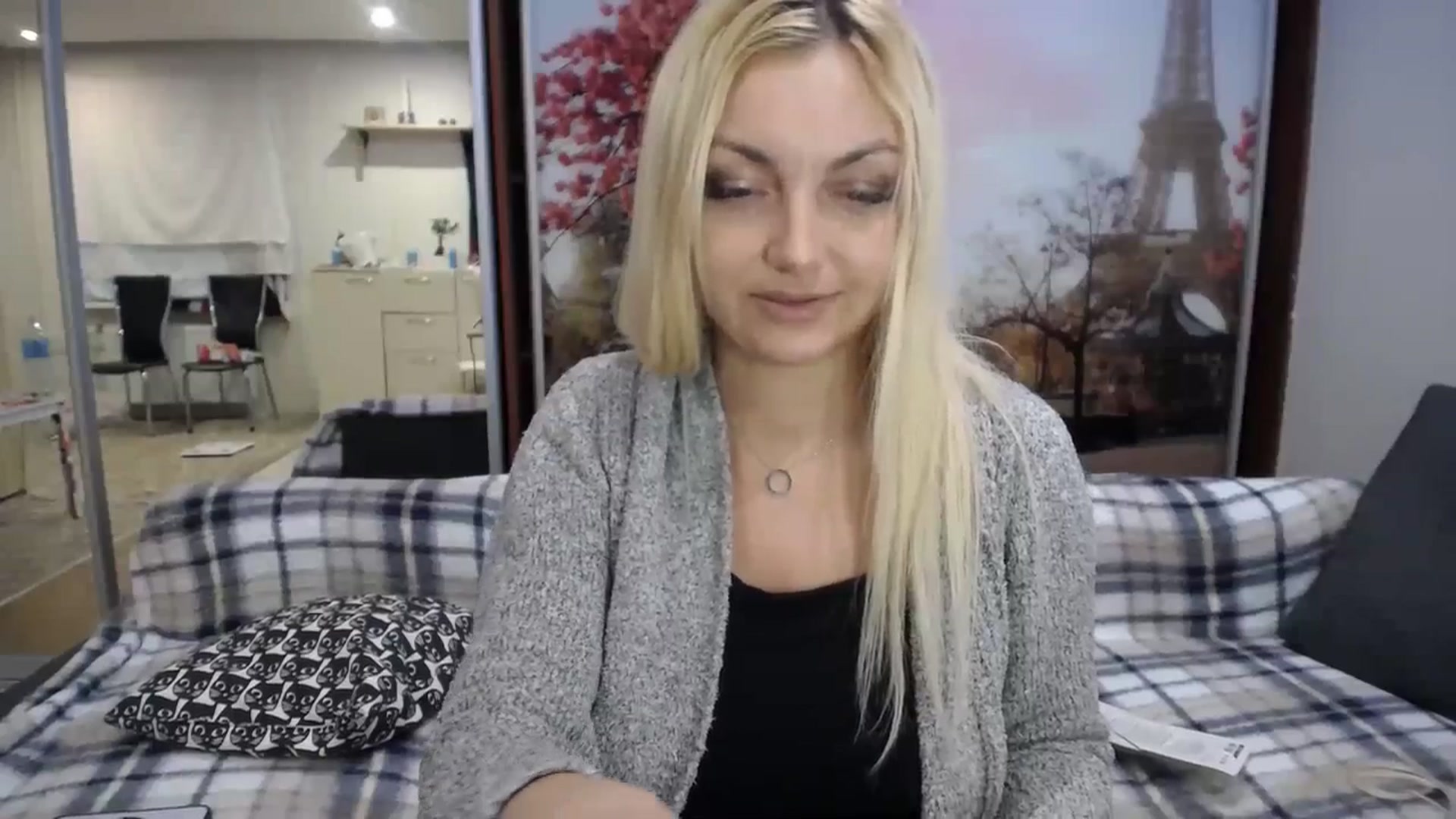 Gallery image thumbnail from AlissyaMay's myfreecams stream on, 12/25/2025, 18:05 image 8 of 20