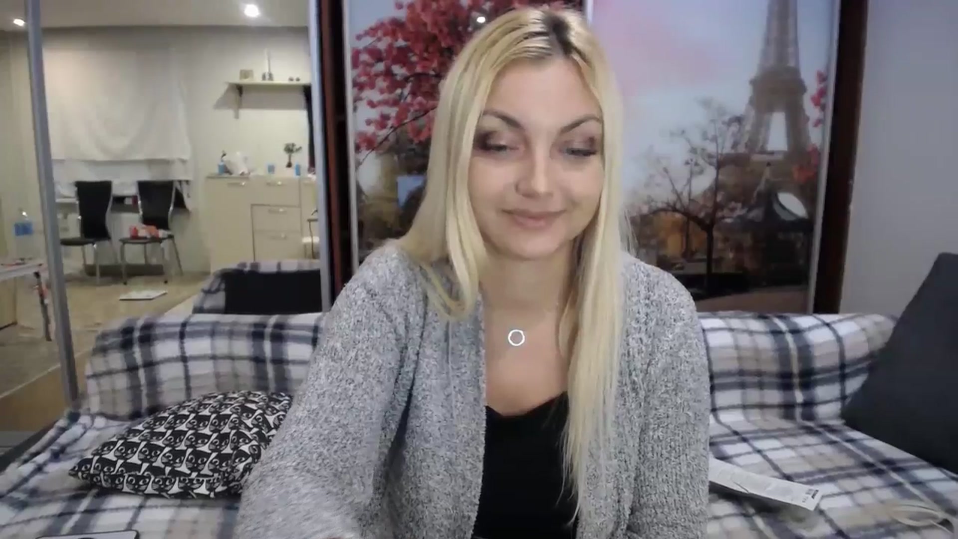 Gallery image thumbnail from AlissyaMay's myfreecams stream on, 12/25/2025, 18:05 image 6 of 20