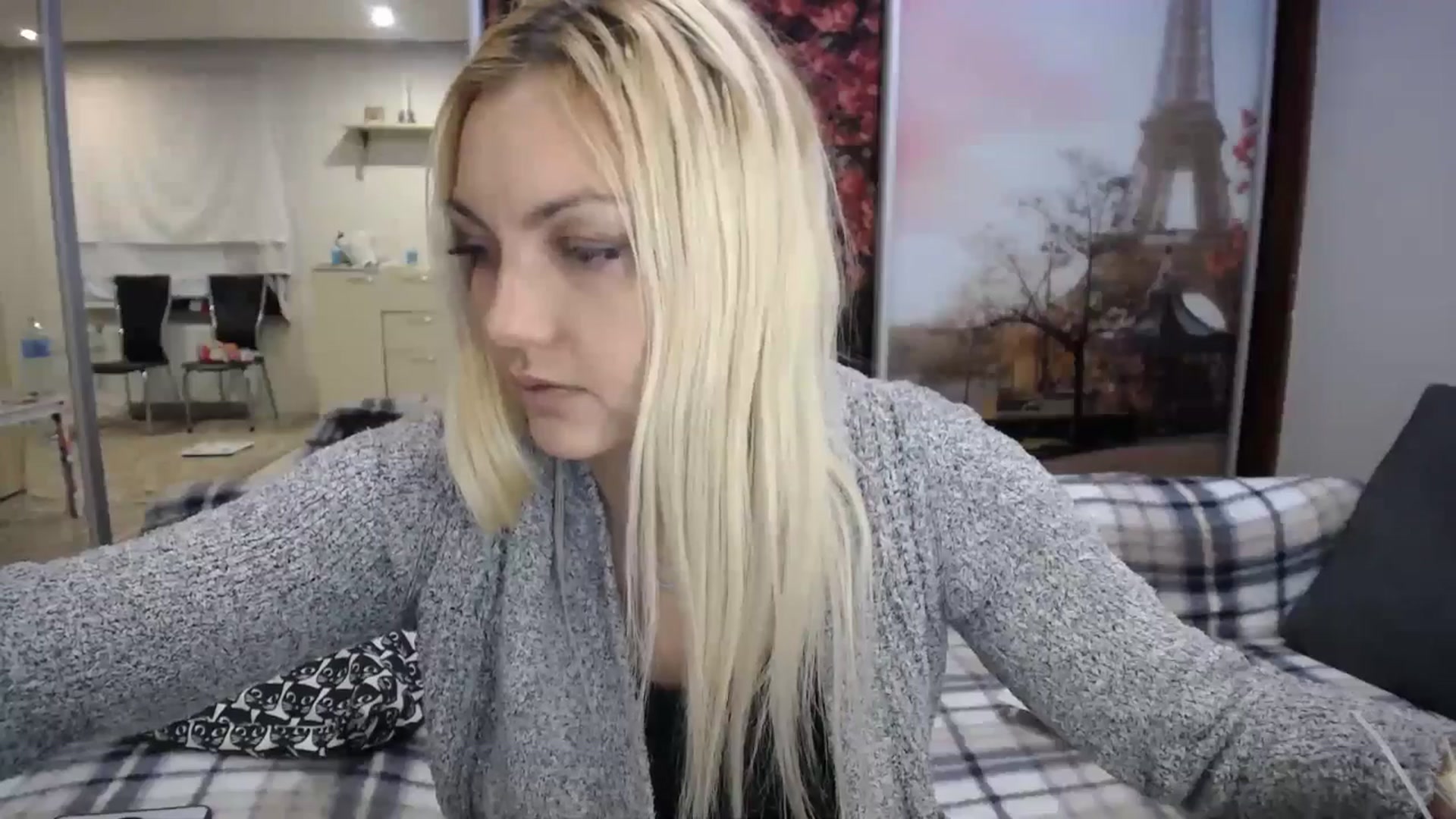 Gallery image thumbnail from AlissyaMay's myfreecams stream on, 12/25/2025, 18:05 image 5 of 20