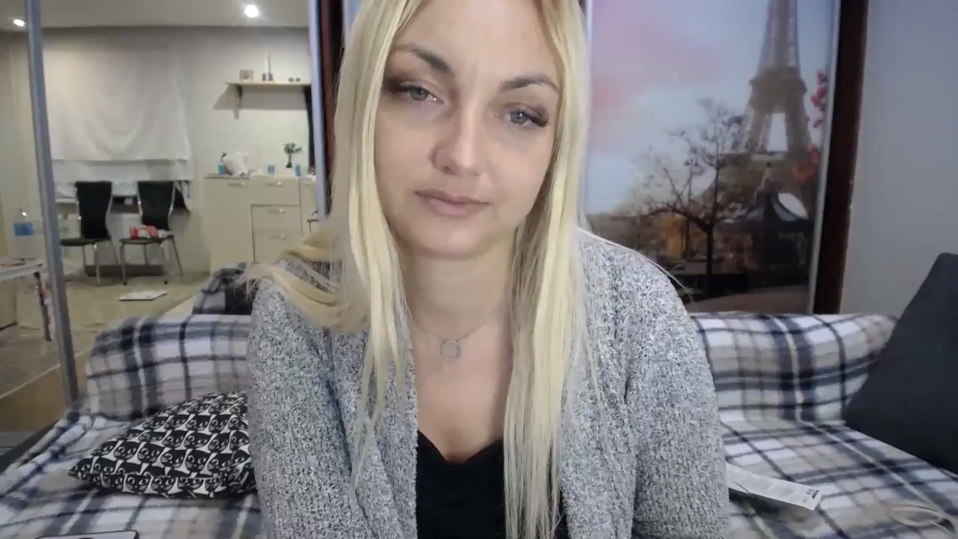 Gallery image thumbnail from AlissyaMay's myfreecams stream on, 12/25/2025, 18:05 image 13 of 20