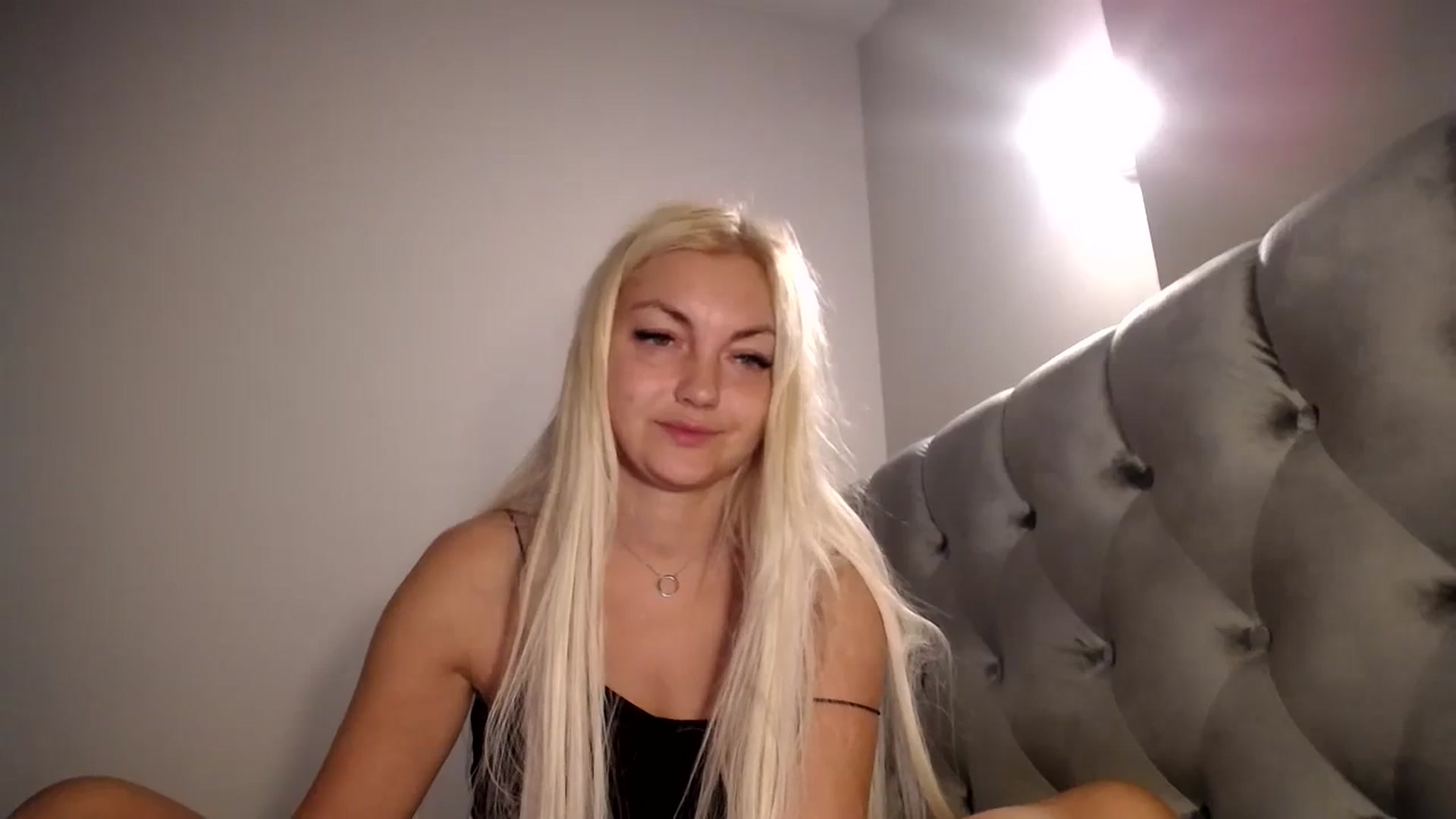 Gallery image thumbnail from AlissyaMay's myfreecams stream on, 12/30/2025, 12:25 image 6 of 20